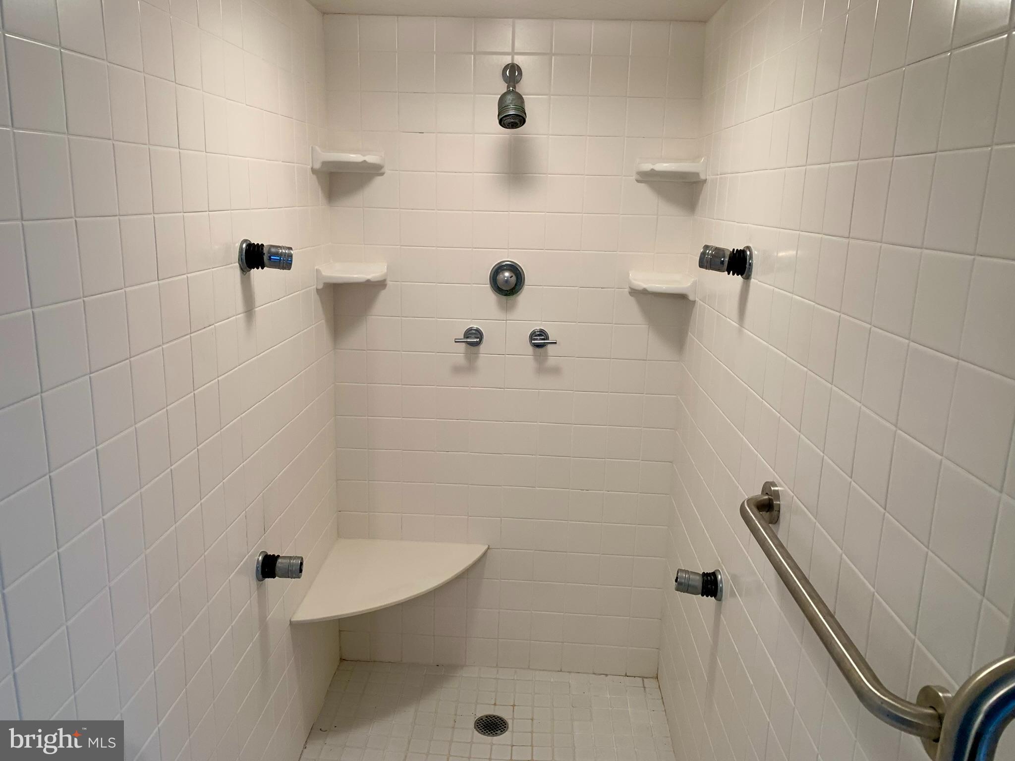 WELLINGTON DOWNES - Residential