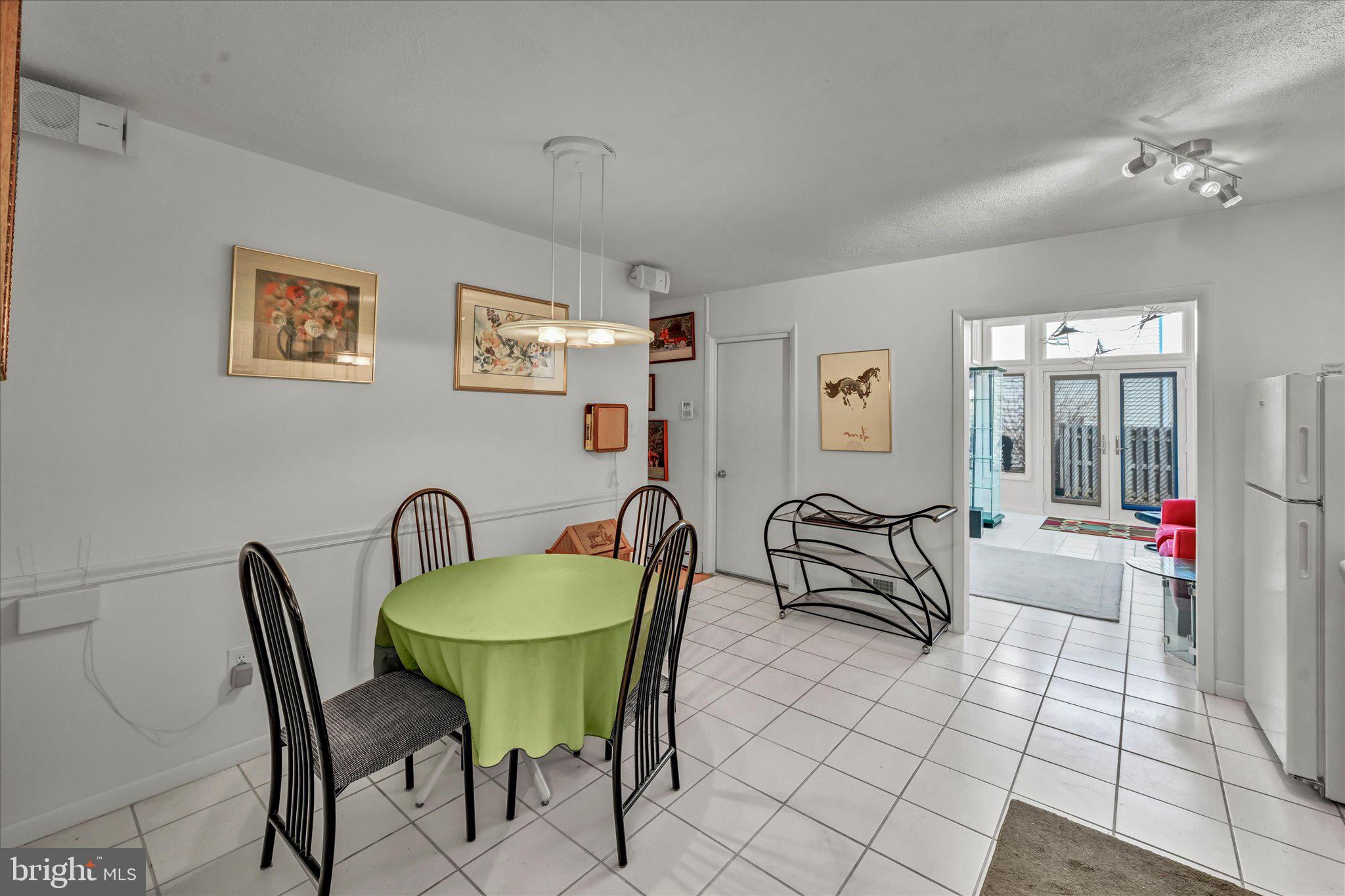 WELLINGTON DOWNES - Residential