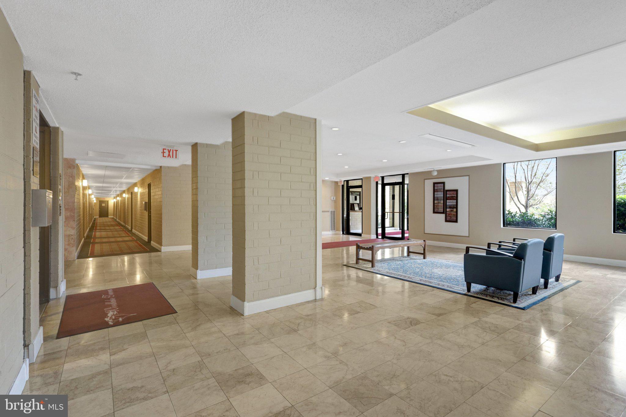 WOODLAKE TOWERS - Residential