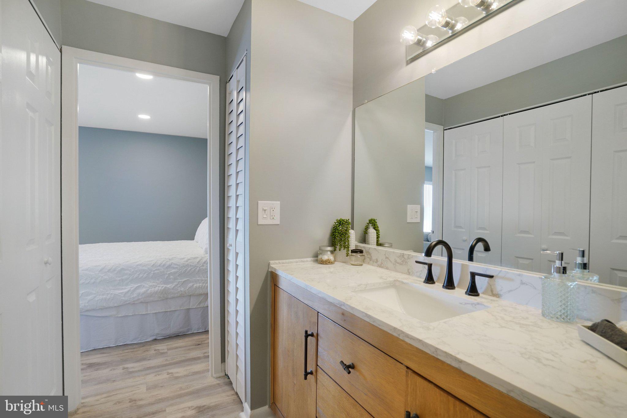 WOODLAKE TOWERS - Residential