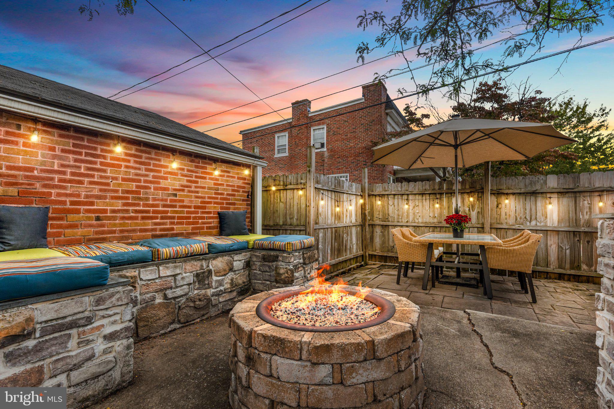 327 N RESERVOIR STREET
