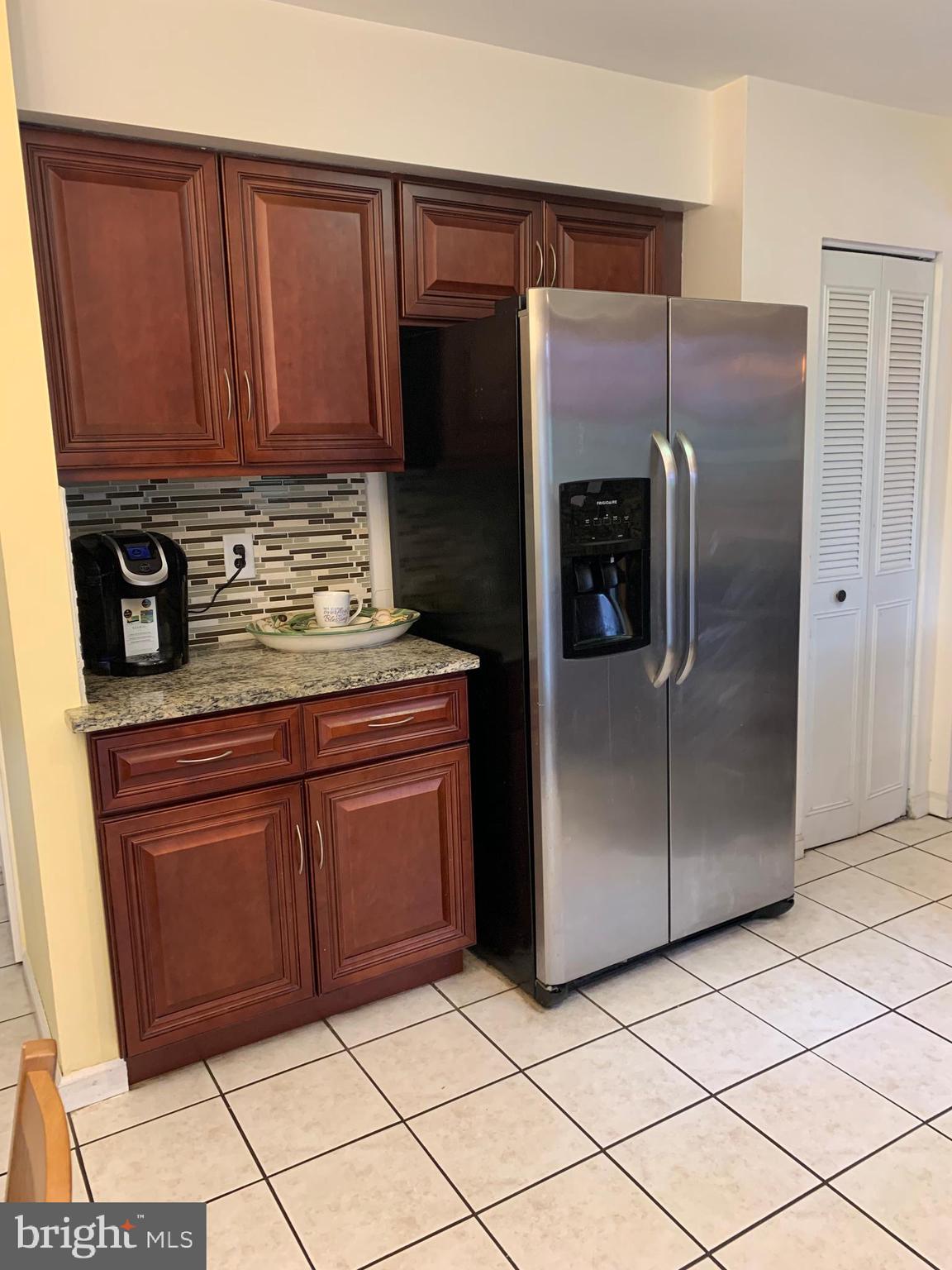 NEWTOWN CROSSING - Residential Lease