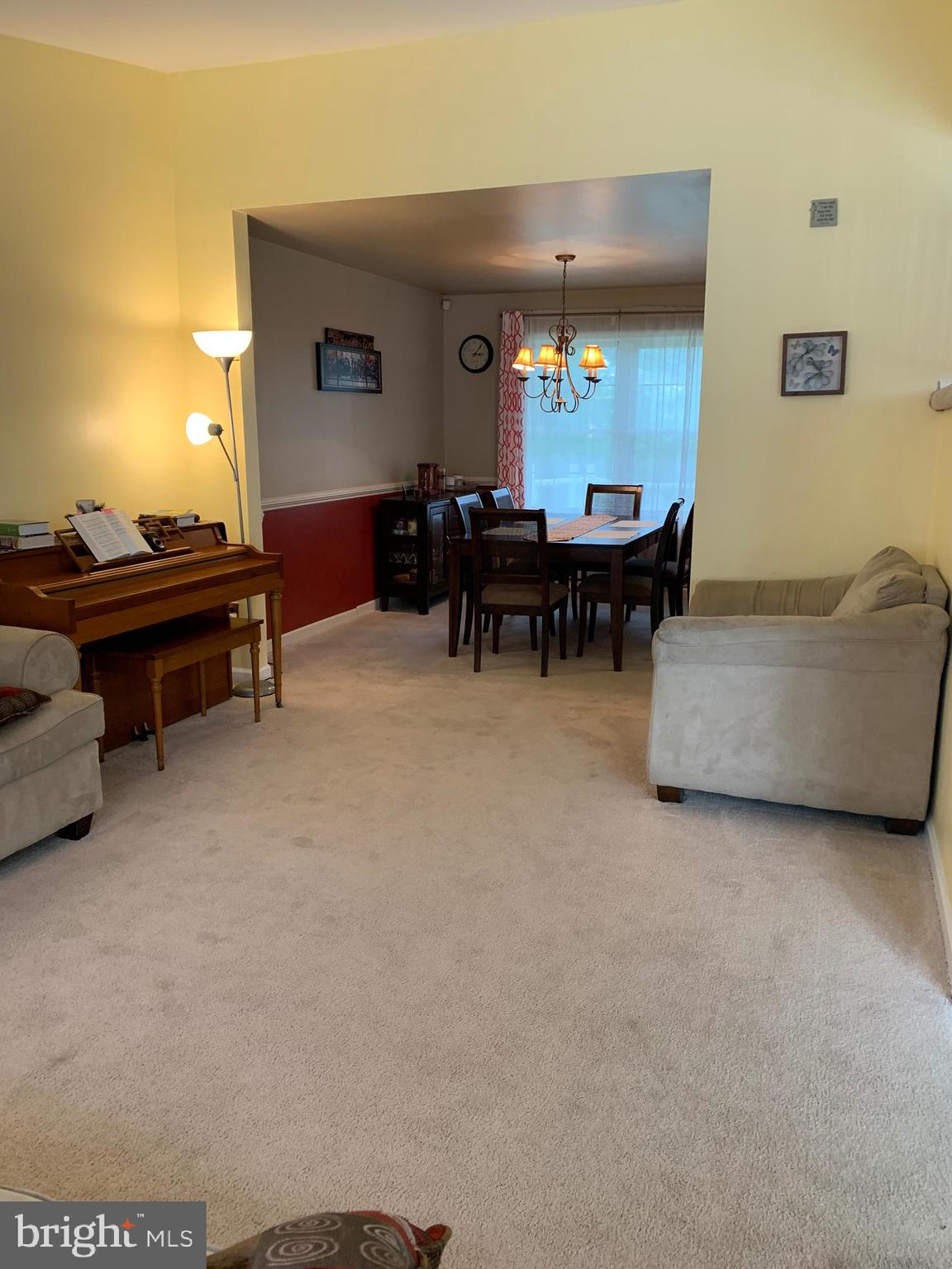 NEWTOWN CROSSING - Residential Lease