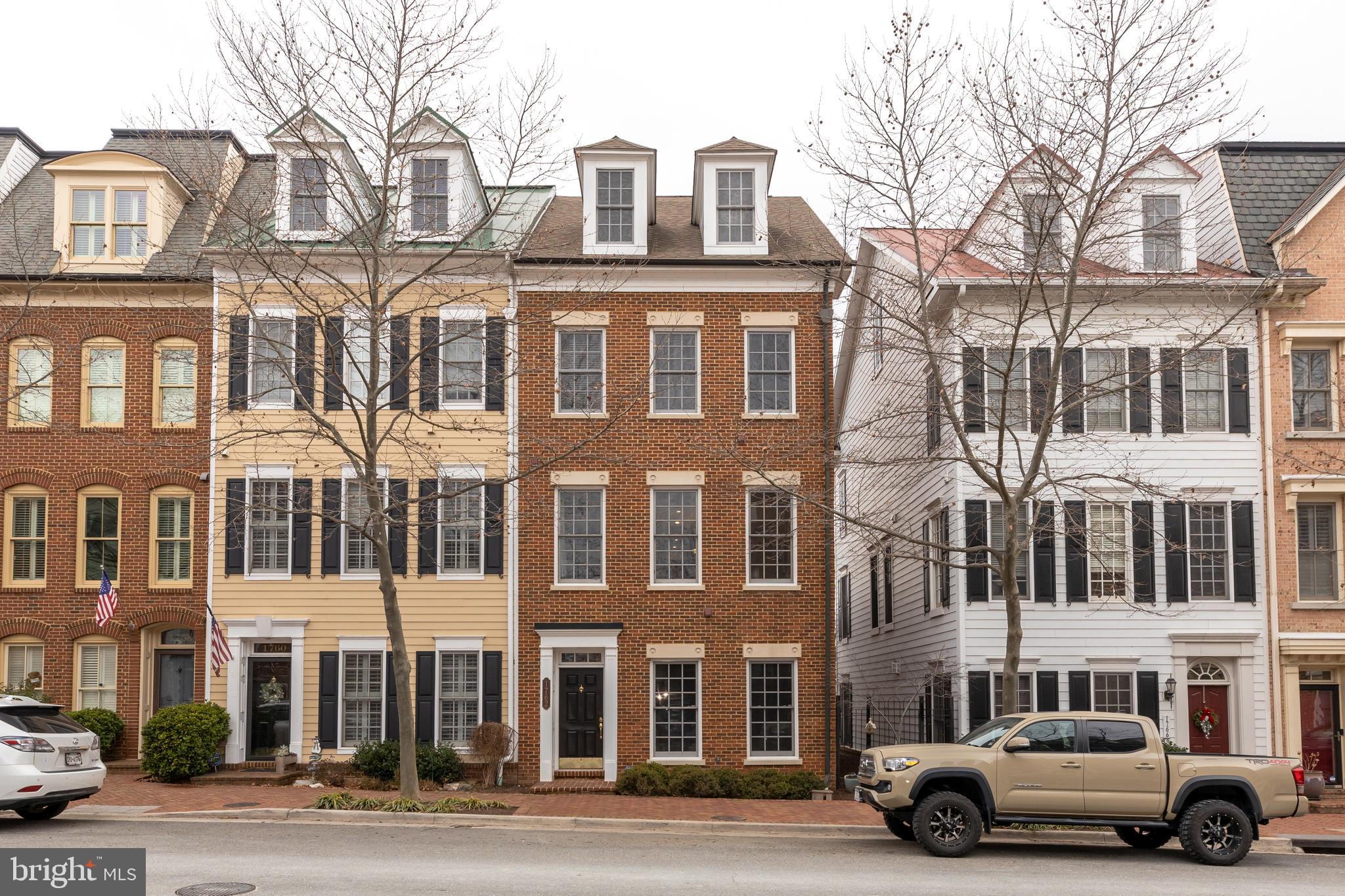 POTOMAC GREENS - Residential Lease