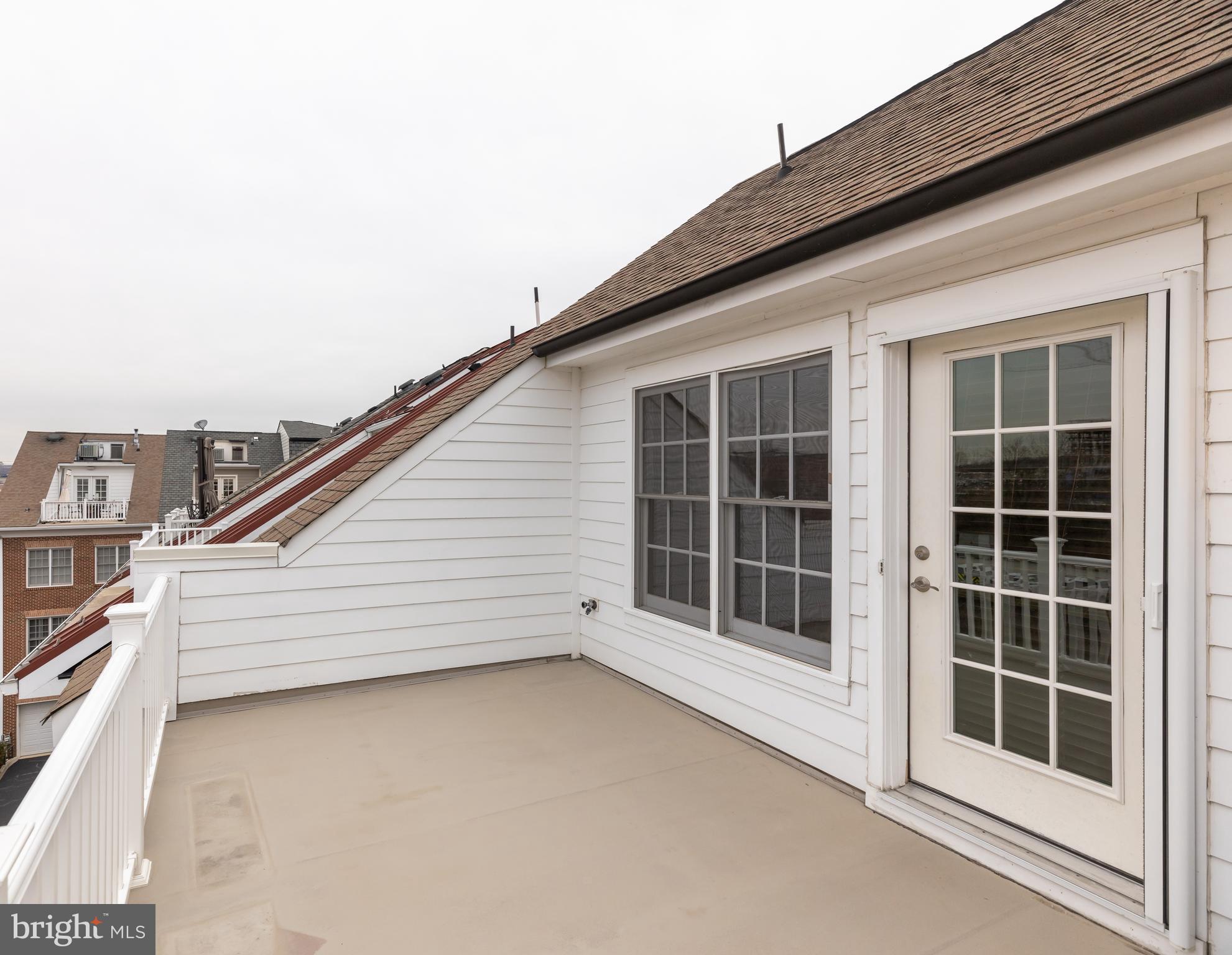 POTOMAC GREENS - Residential Lease