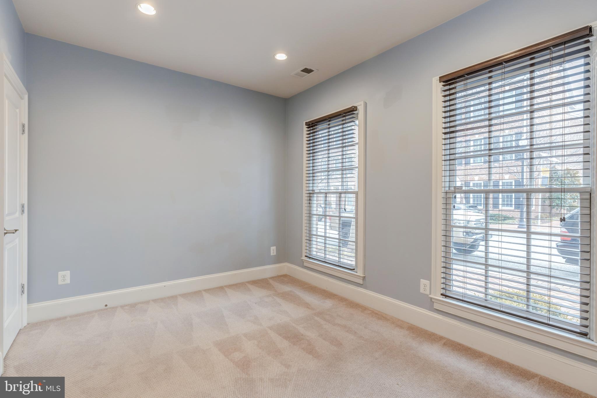 POTOMAC GREENS - Residential Lease