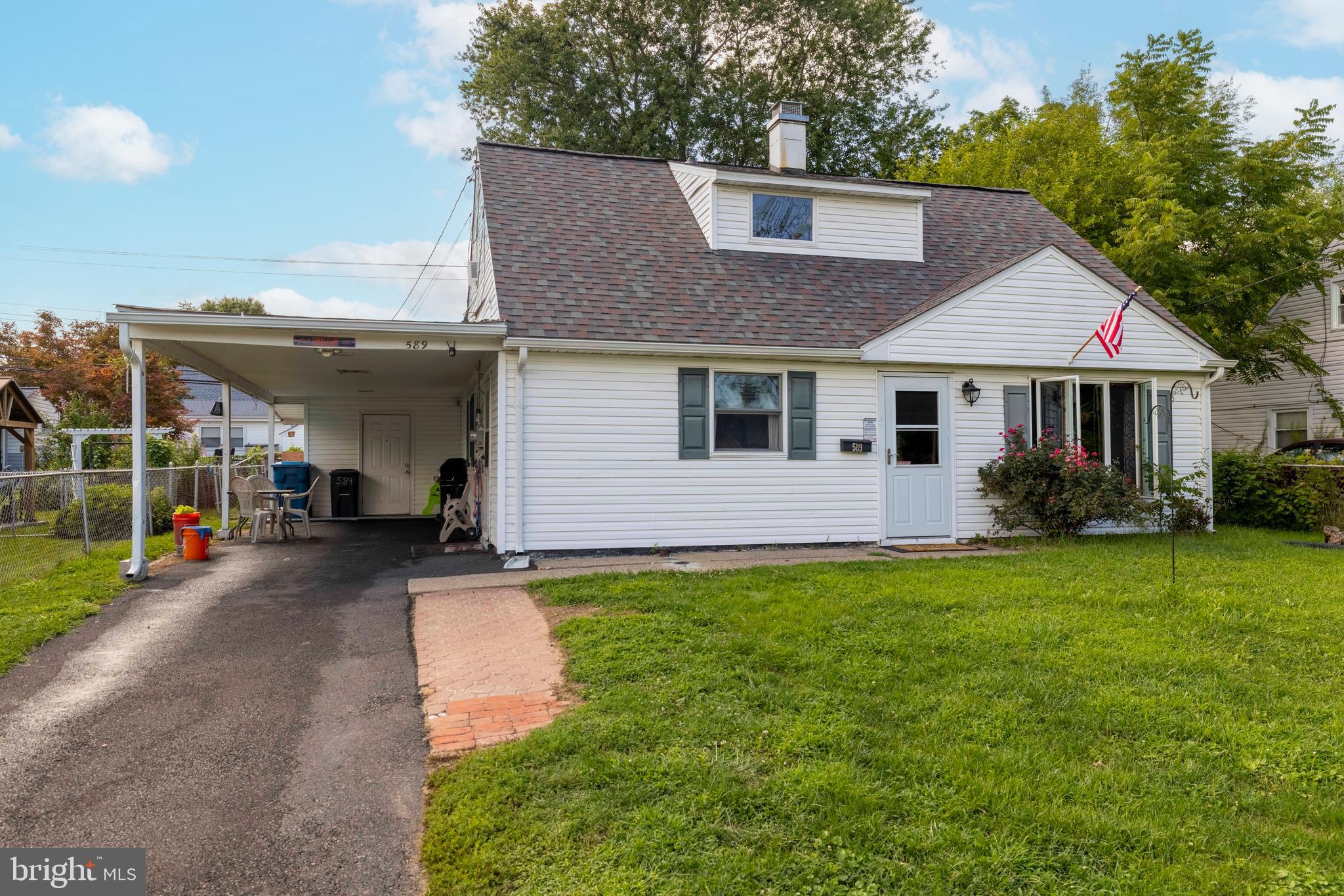 589 DOLORO DRIVE