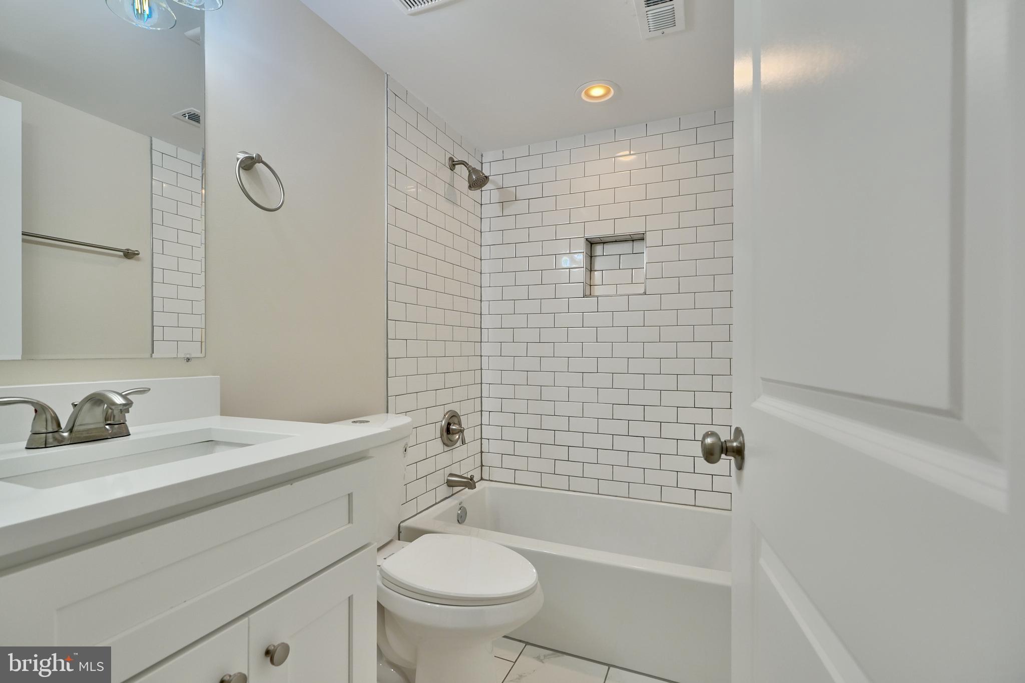 HAWTHORNE - Residential