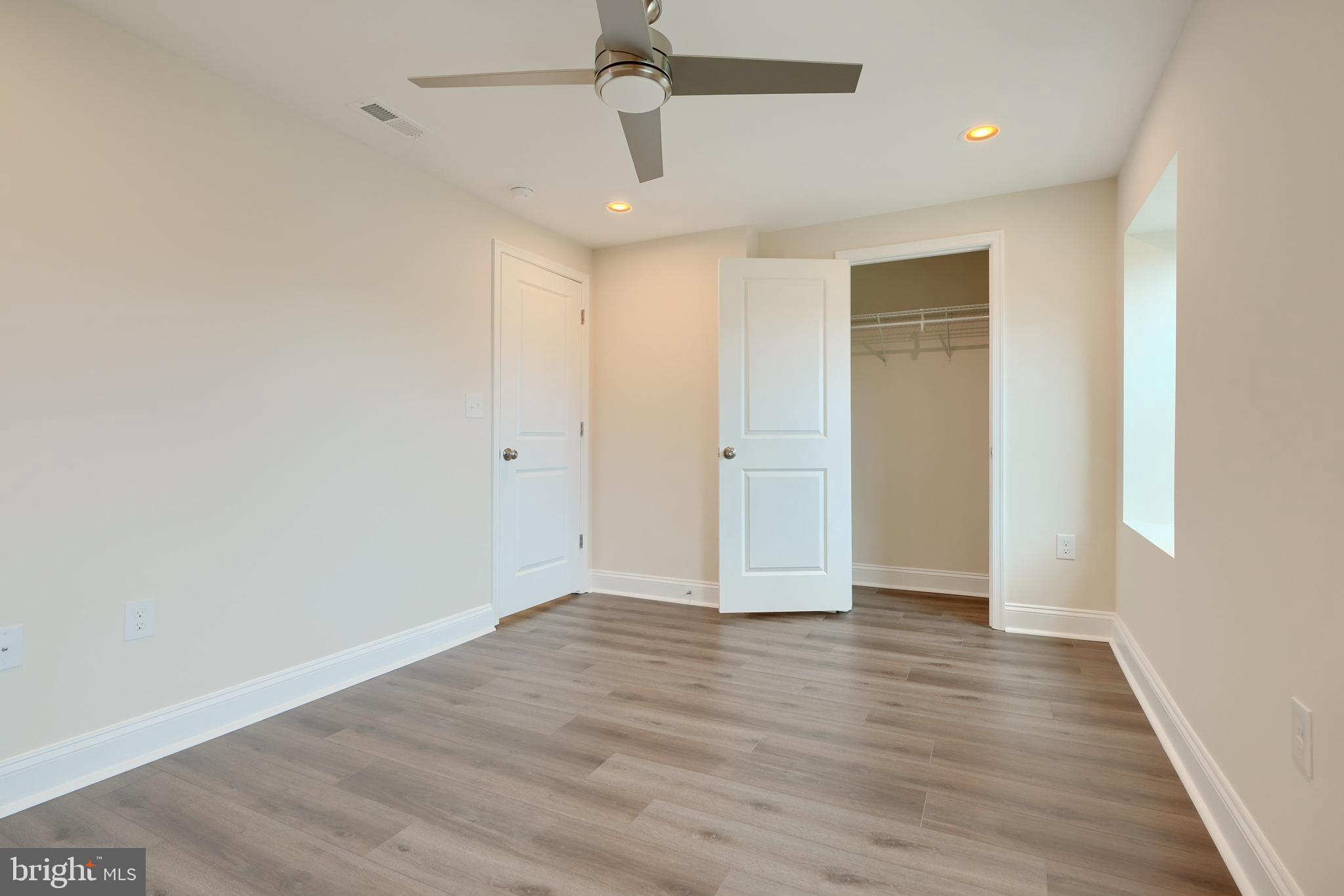 HAWTHORNE - Residential