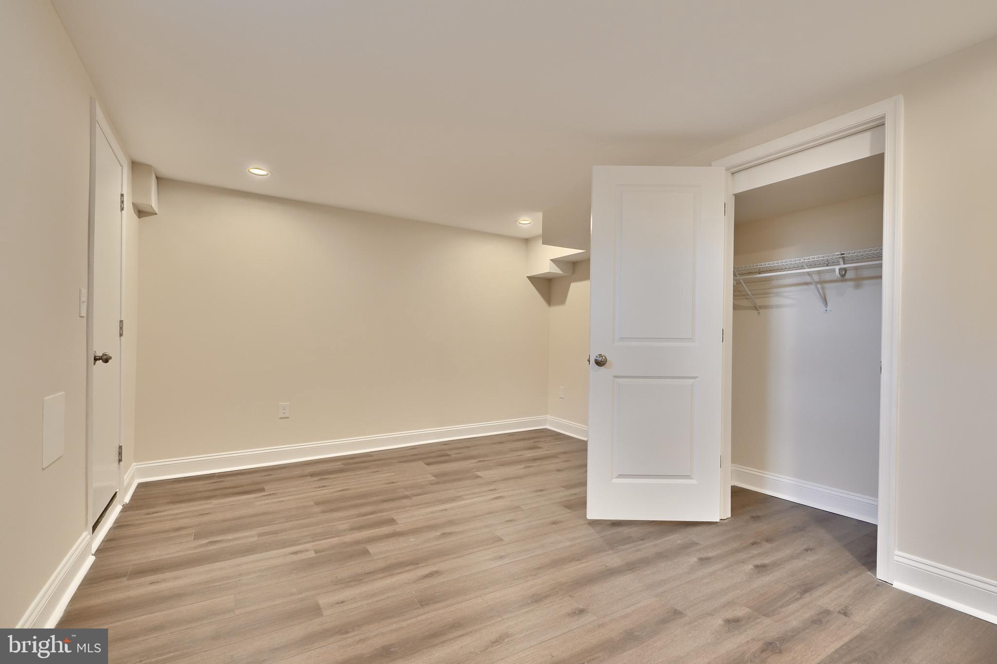 HAWTHORNE - Residential