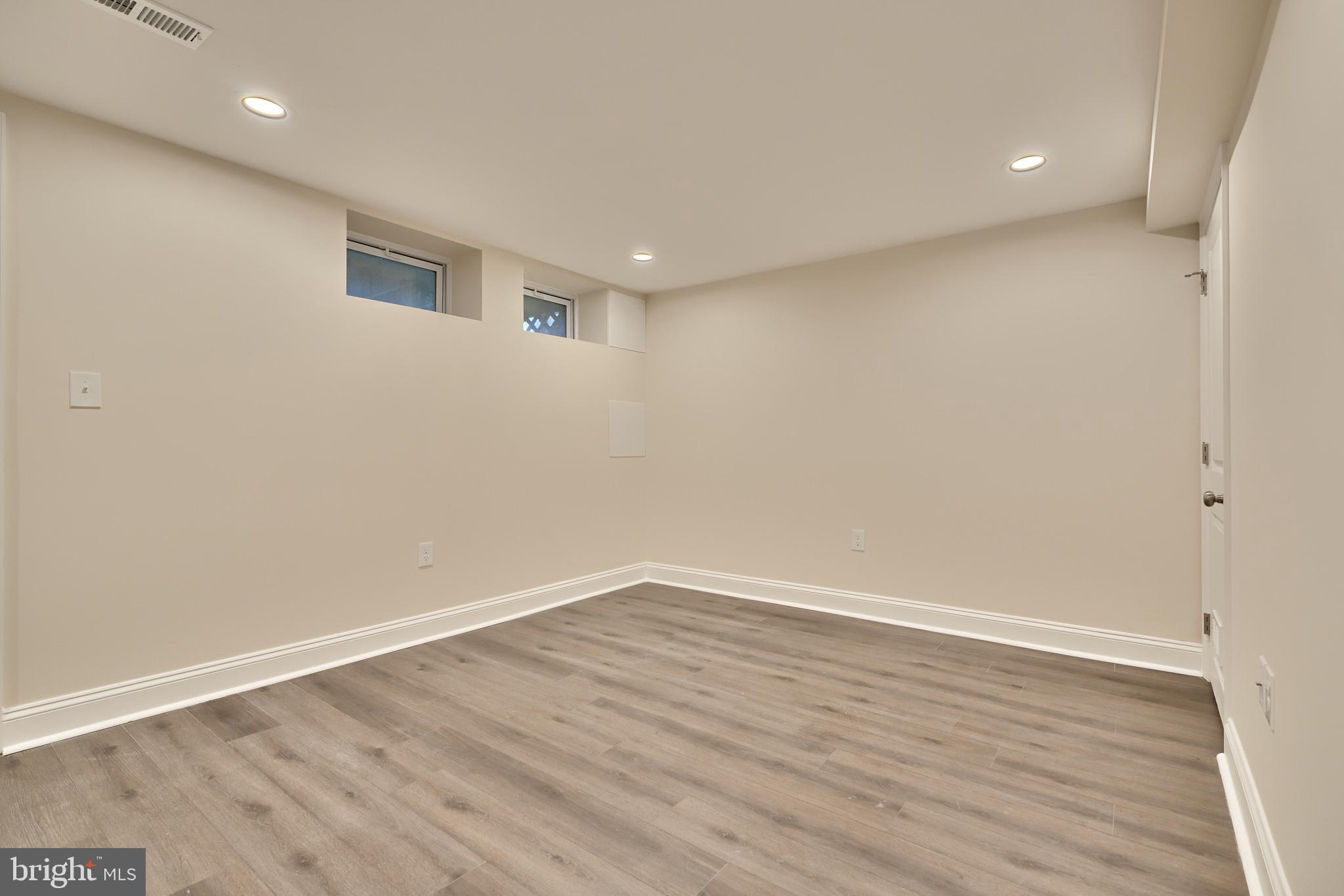 HAWTHORNE - Residential