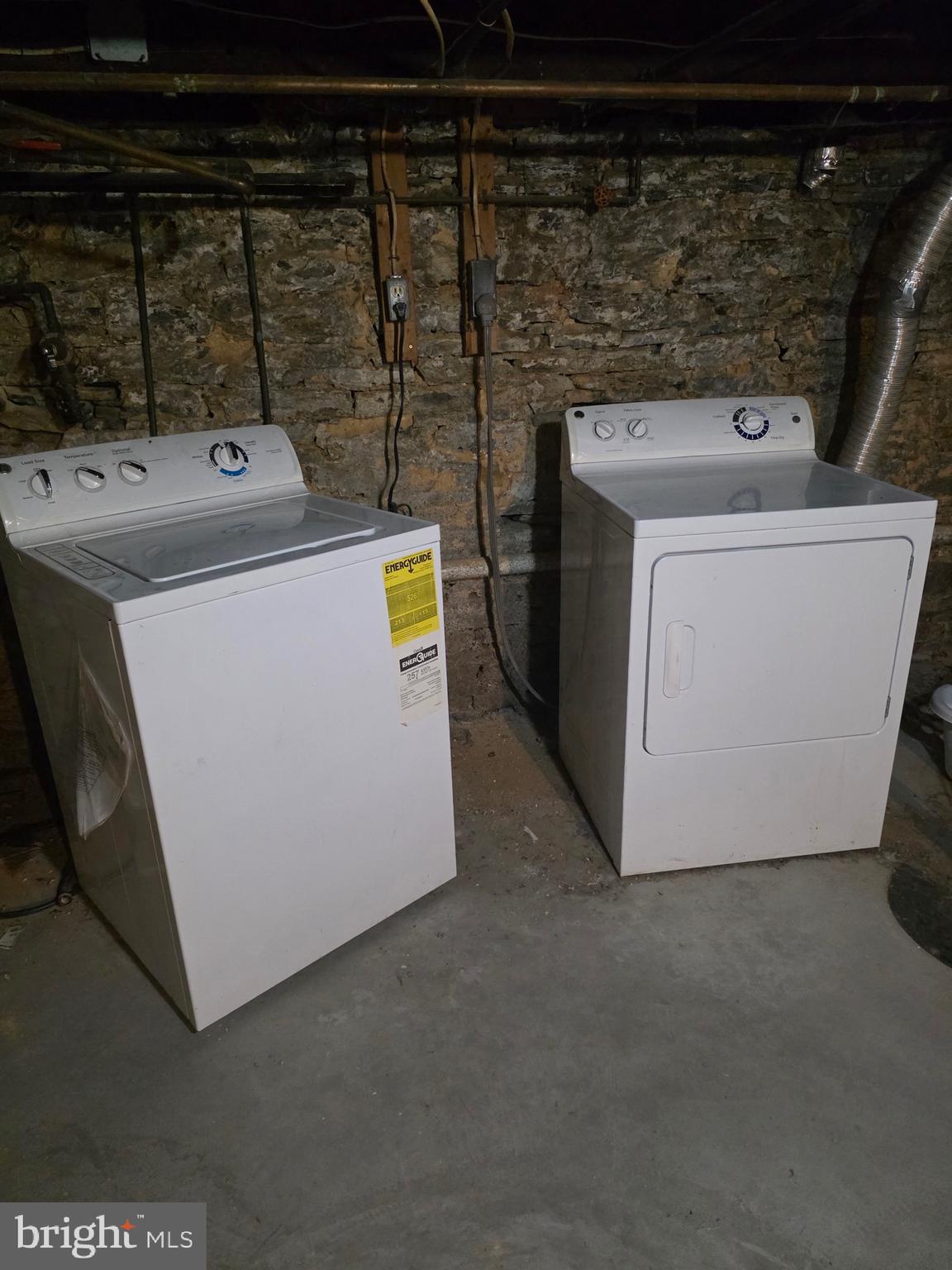 DOWNTOWN FREDERICK - Residential Lease