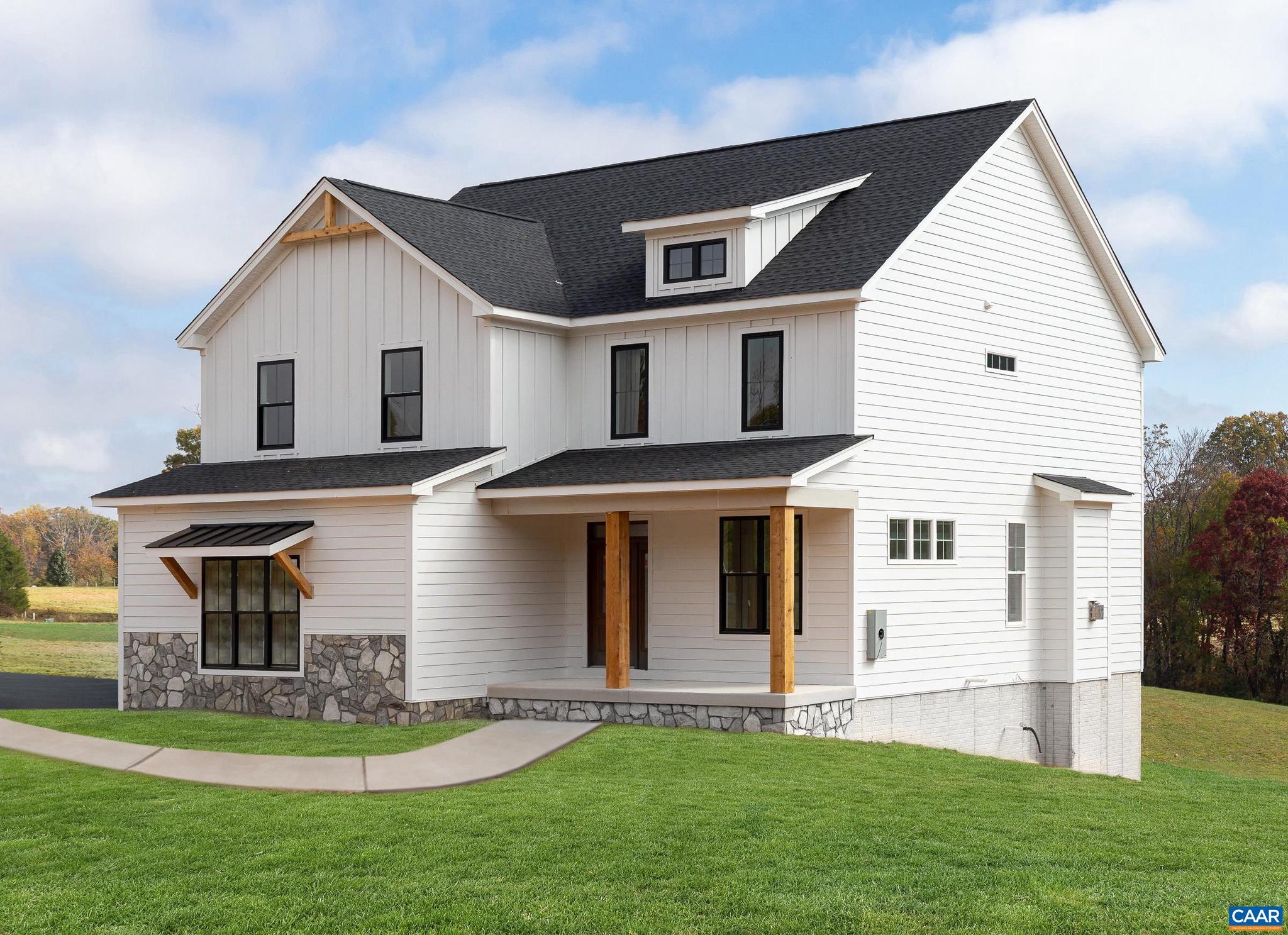 OCTONIA HIGHLANDS - Residential