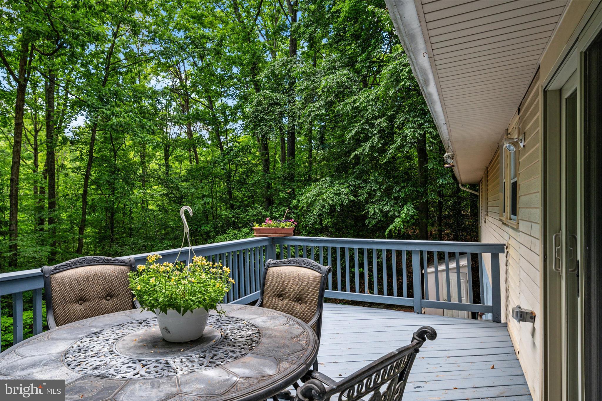 HALLMARK WOODS - Residential