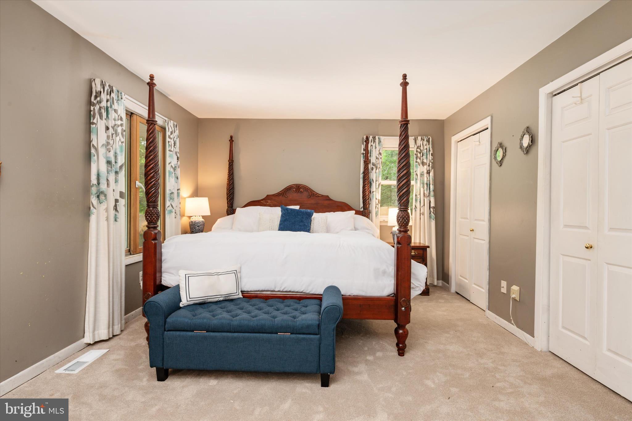 HALLMARK WOODS - Residential