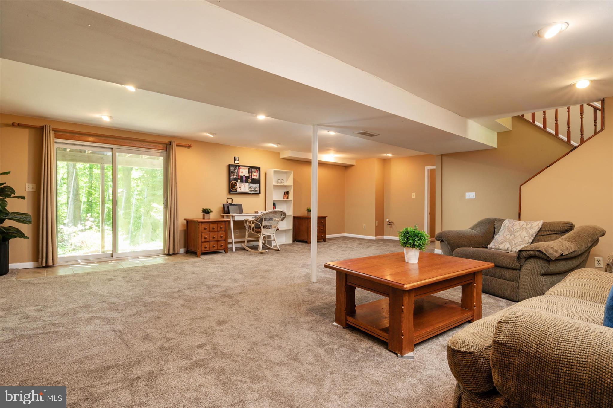 HALLMARK WOODS - Residential