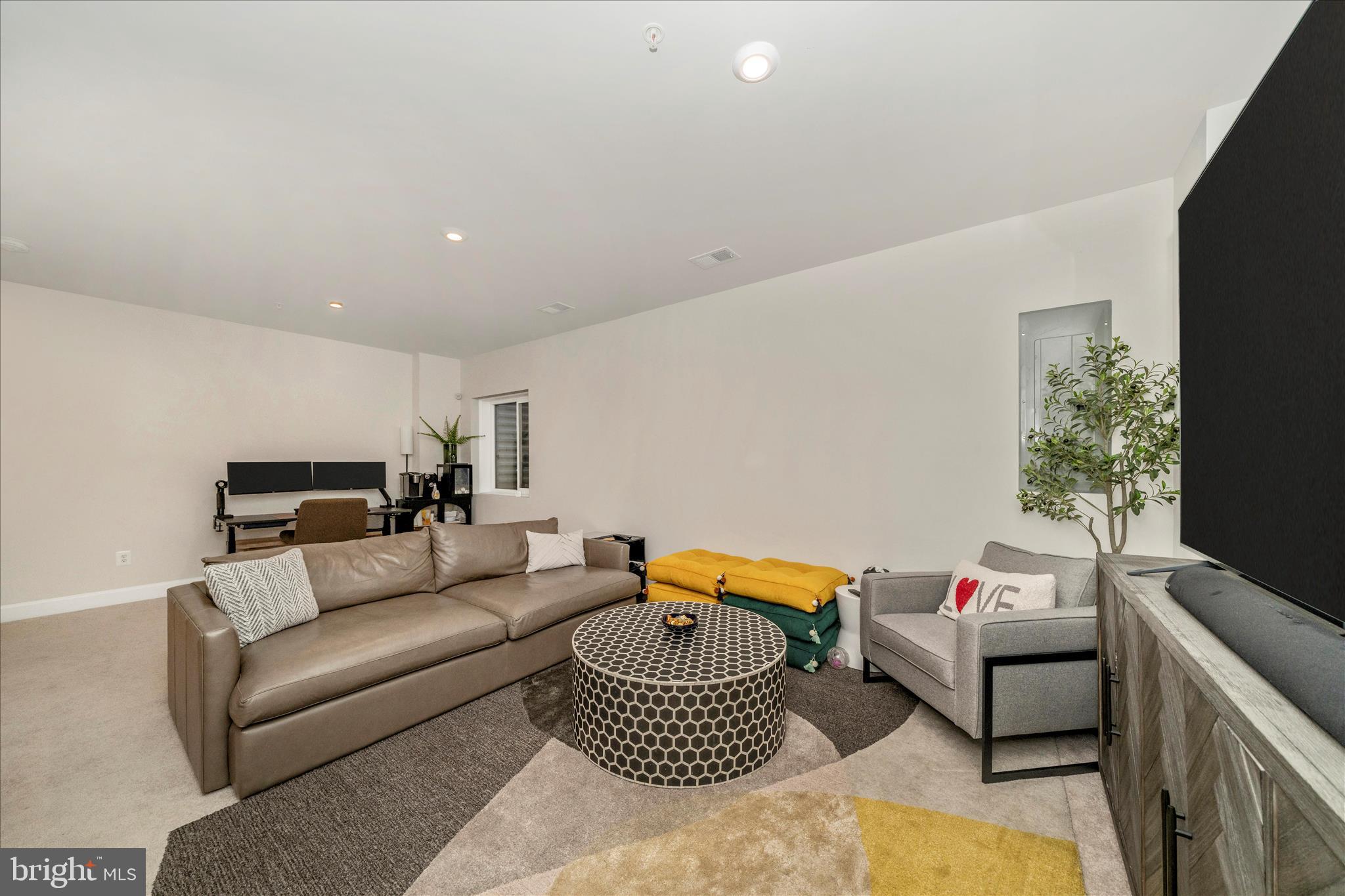 MARLBORO RIDGE - Residential