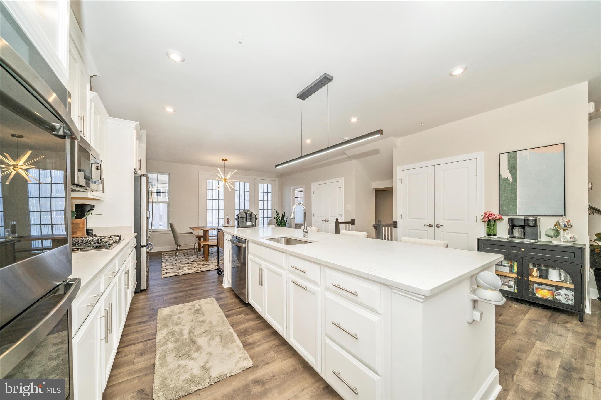 MARLBORO RIDGE - Residential