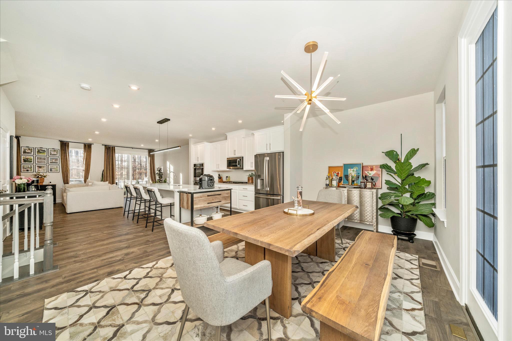 MARLBORO RIDGE - Residential