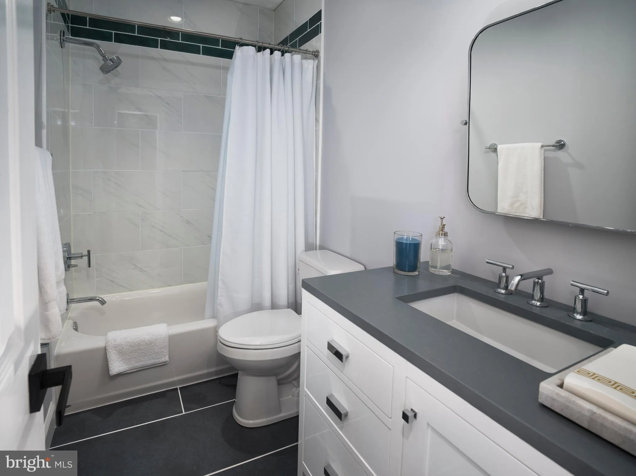 Exton, Pennsylvania 19341, United States, 3 Bedrooms Bedrooms, ,4 BathroomsBathrooms,Residential,Active,94441