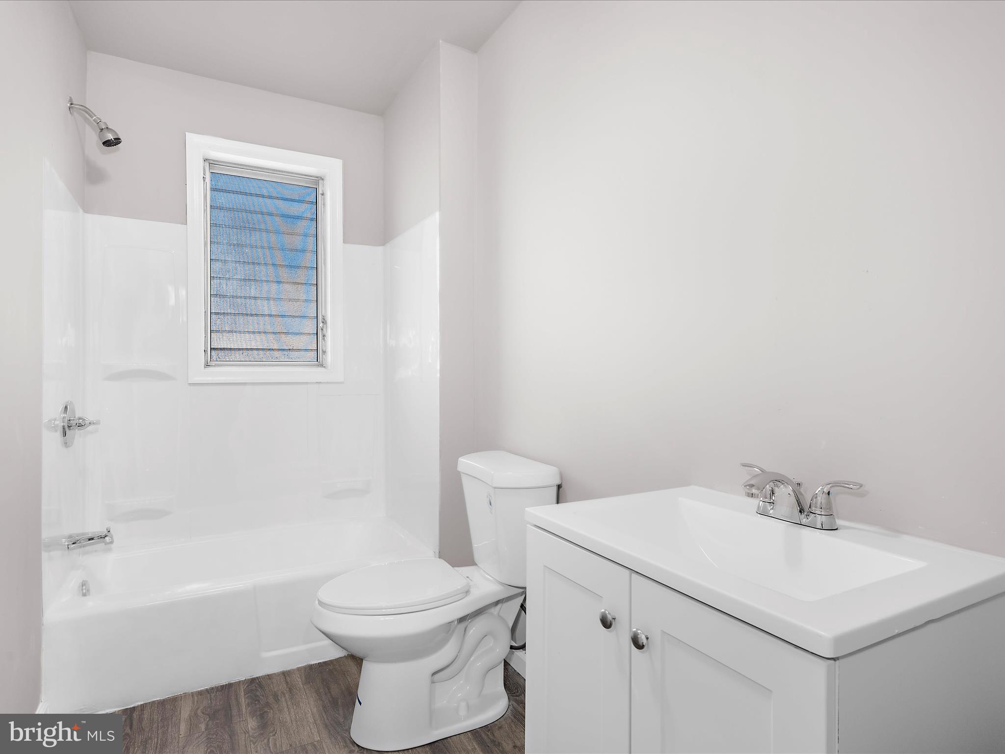 ELWOOD PARK - Residential