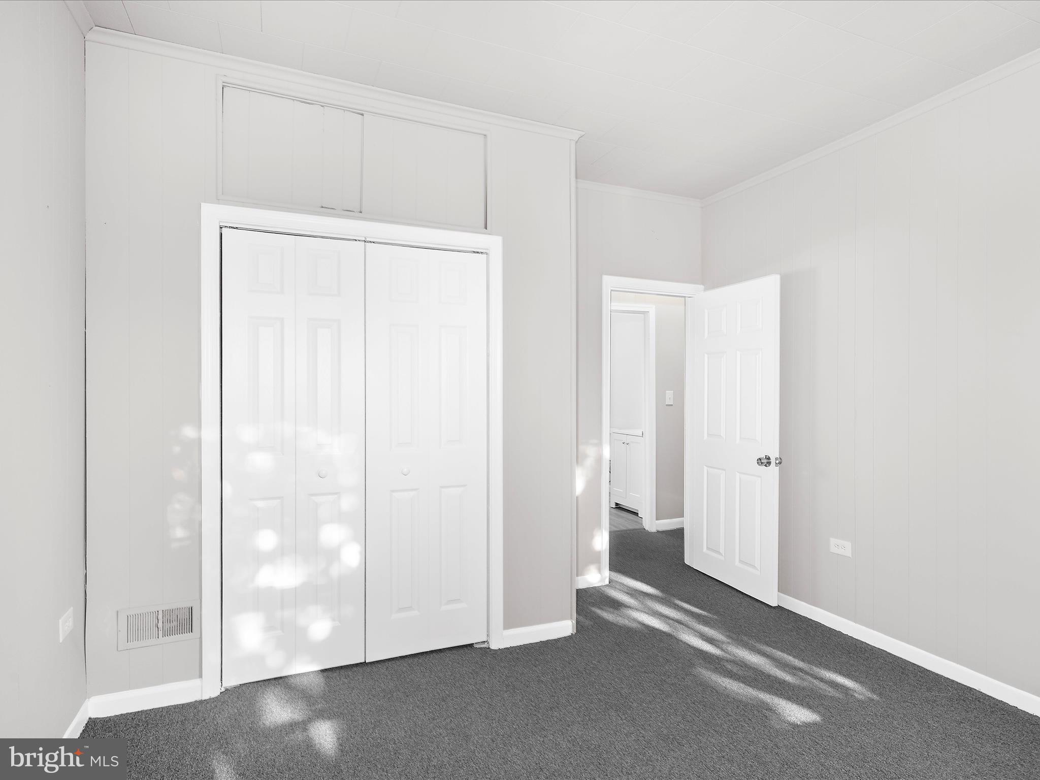 ELWOOD PARK - Residential