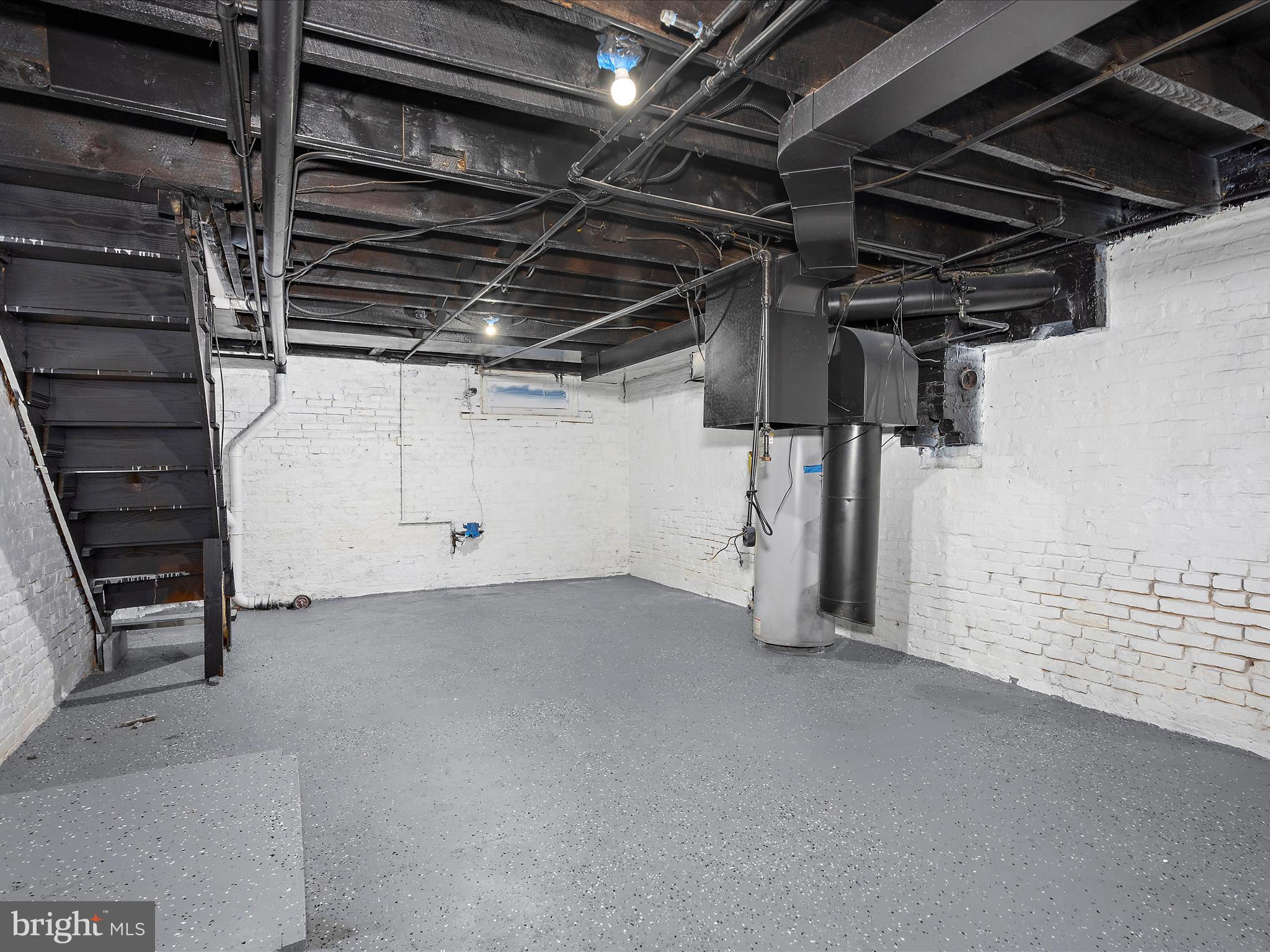 ELWOOD PARK - Residential