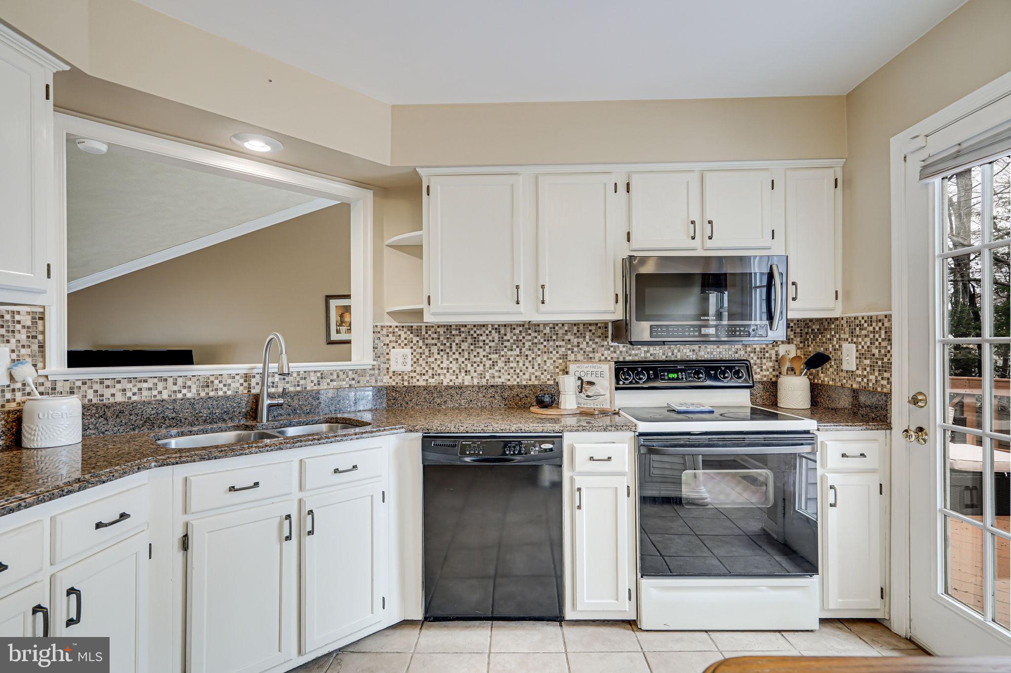 STRATFORD GLEN - Residential