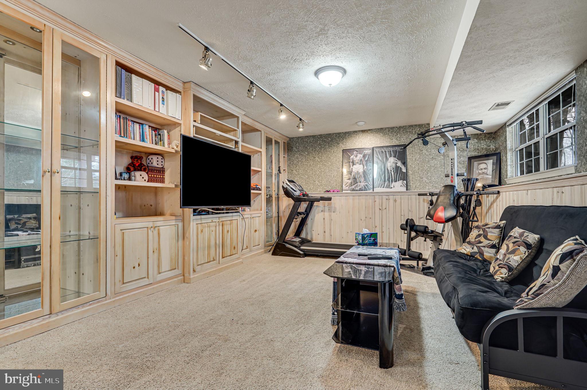 STRATFORD GLEN - Residential