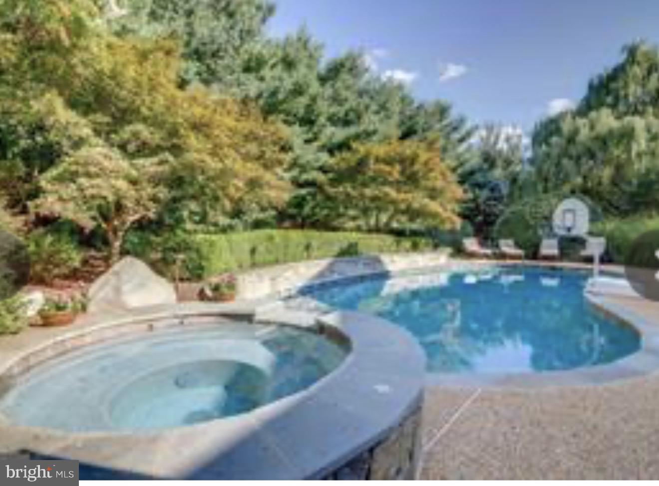 11514 SENECA WOODS COURT