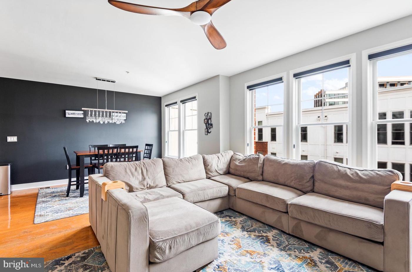 1418 N RHODES STREET B426