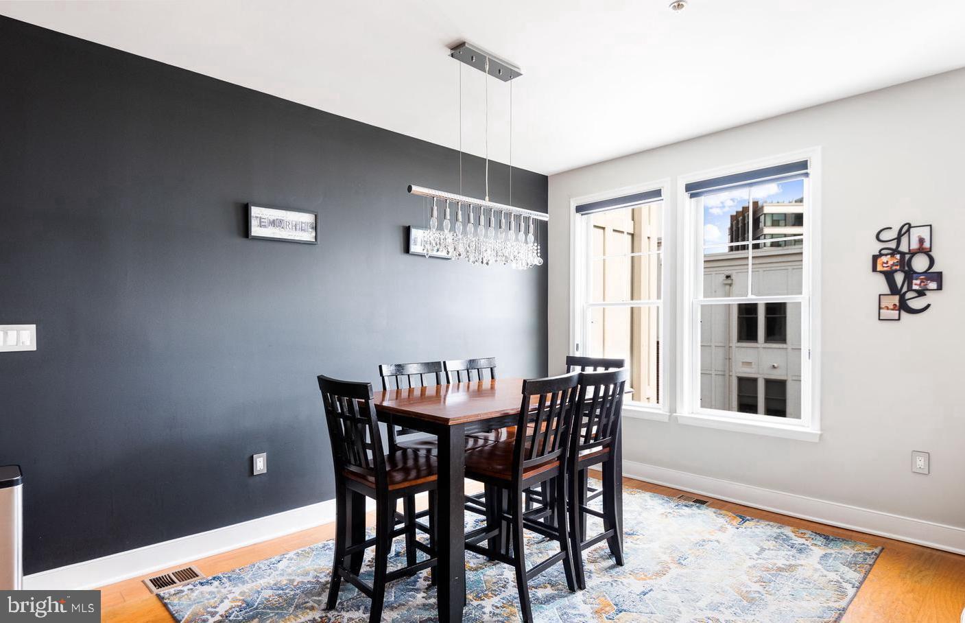 1418 N RHODES STREET B426