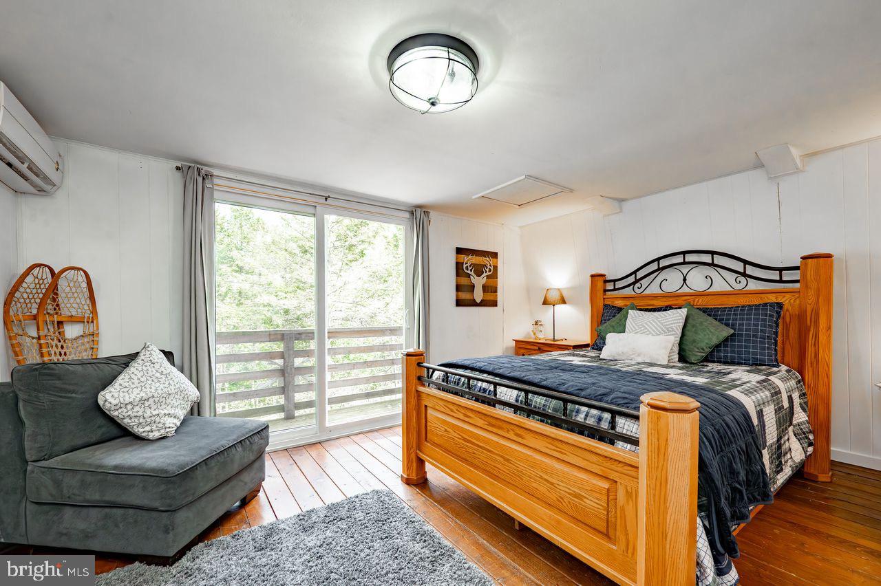 MILLHOUSE MANOR - Residential