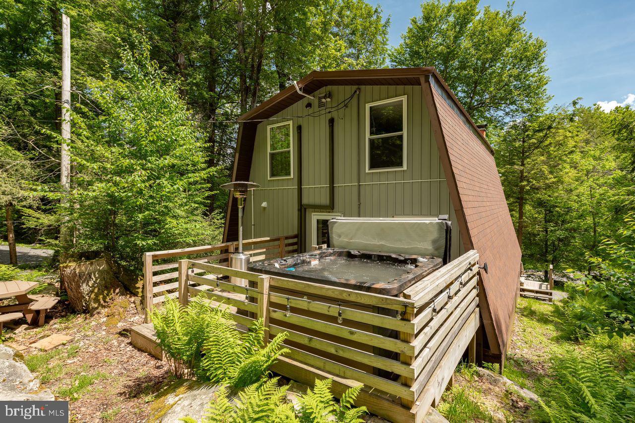 MILLHOUSE MANOR - Residential