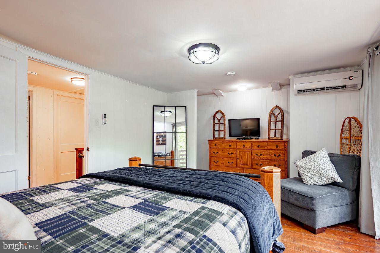 MILLHOUSE MANOR - Residential