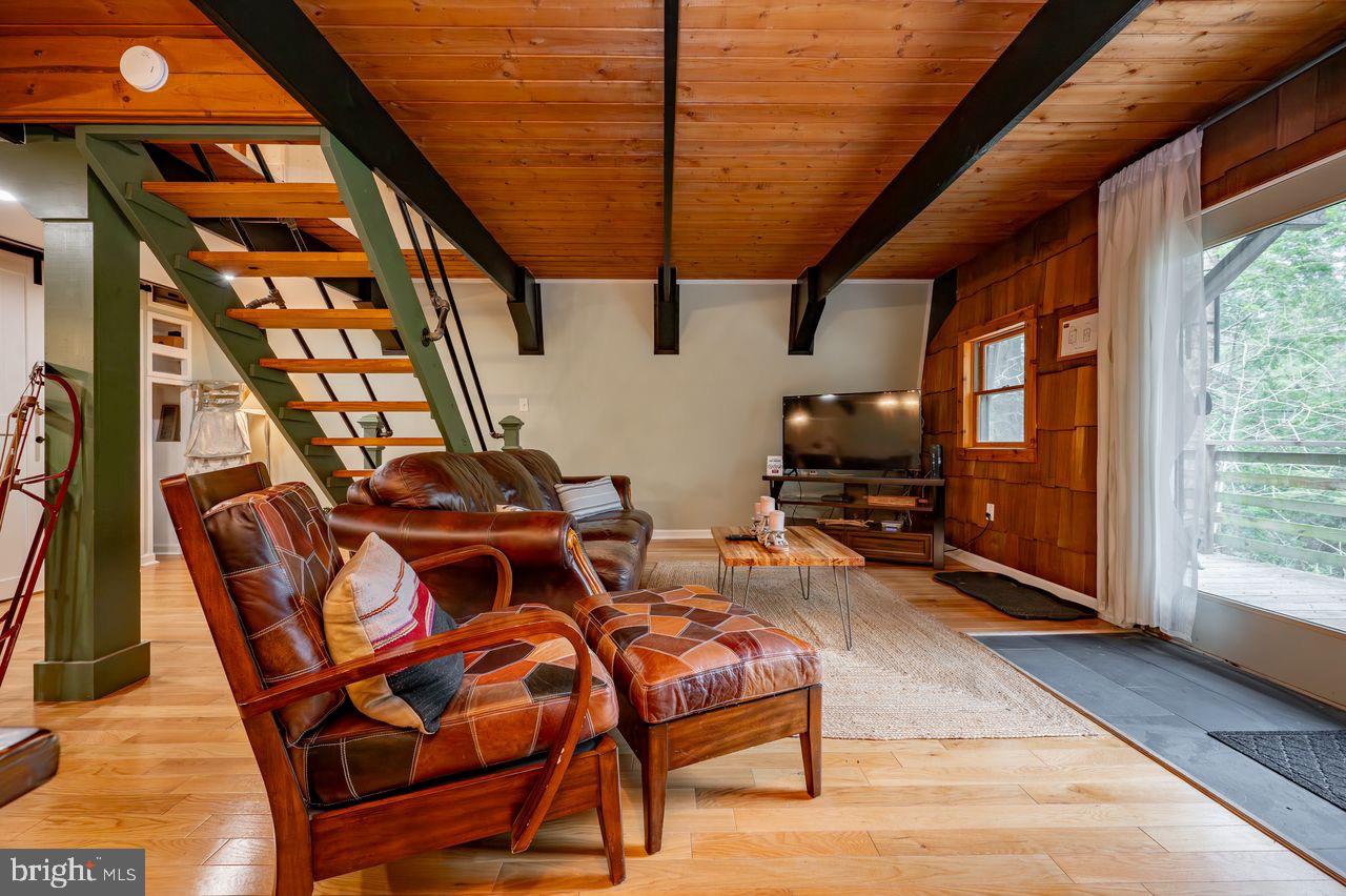 MILLHOUSE MANOR - Residential