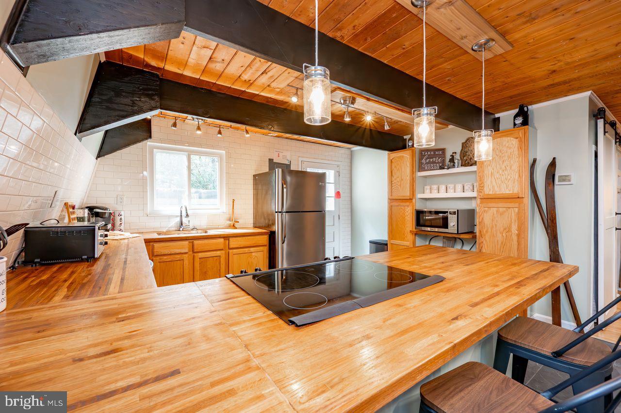 MILLHOUSE MANOR - Residential