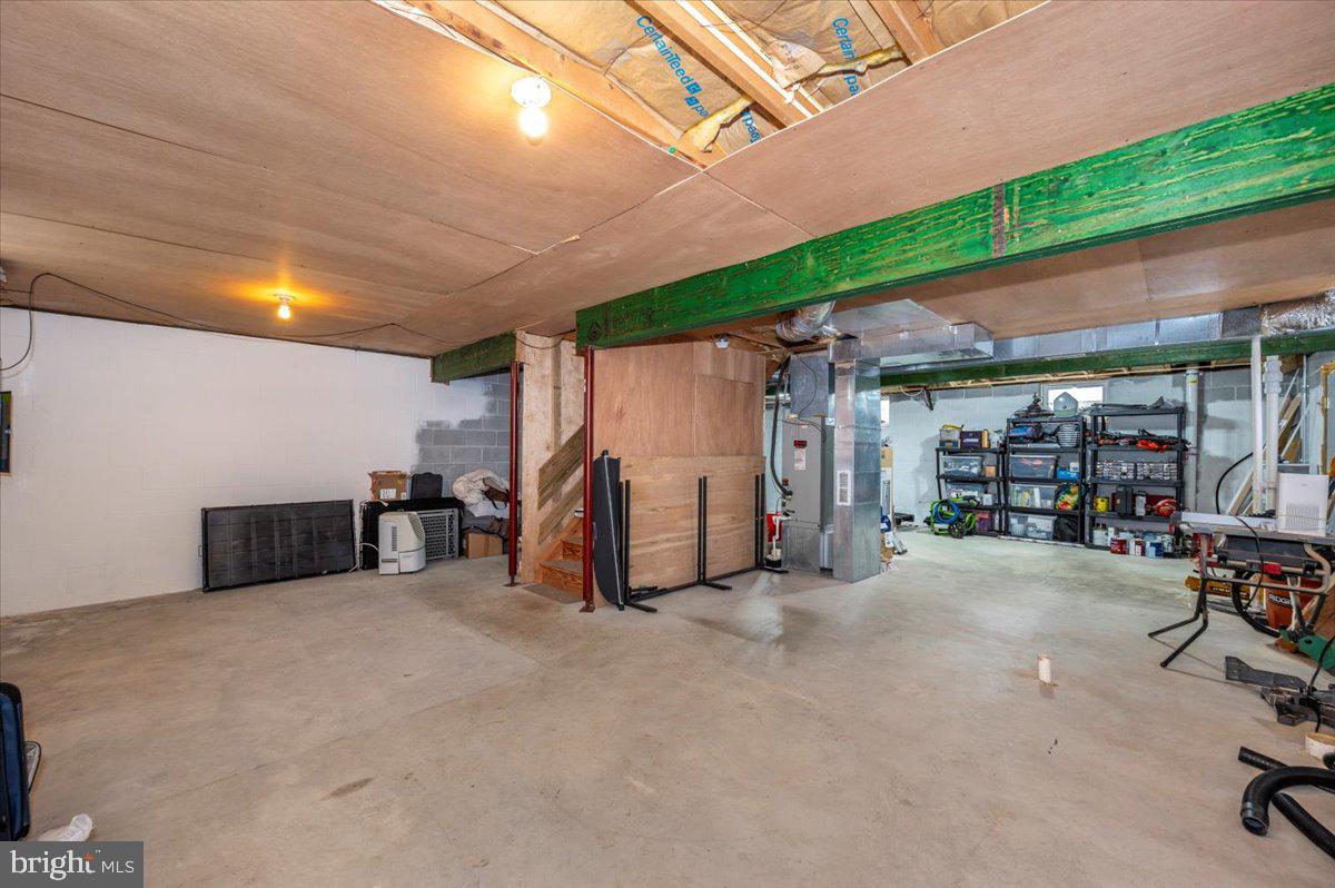 BRIGHTON MANOR - Residential