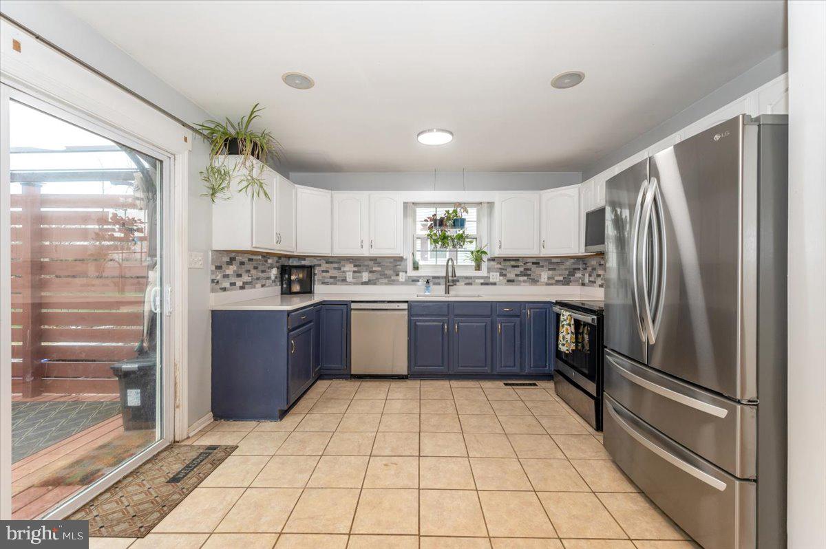 BRIGHTON MANOR - Residential