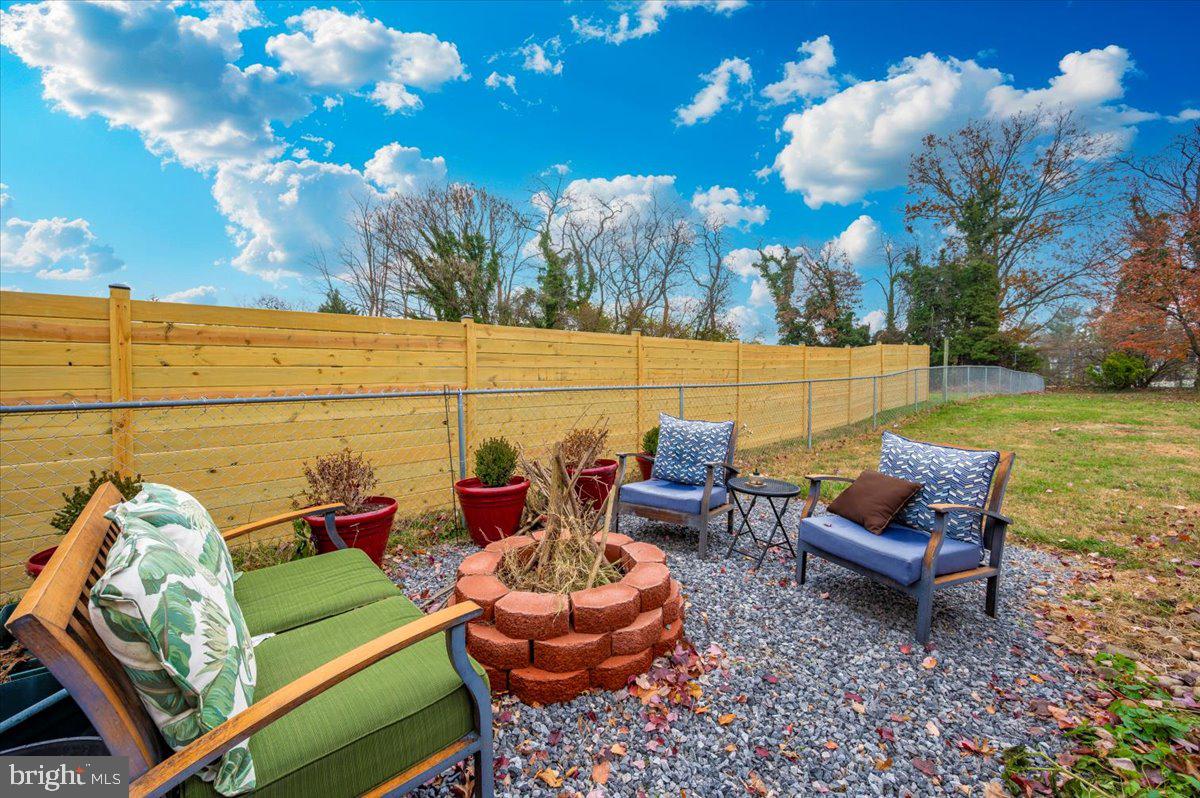 BRIGHTON MANOR - Residential