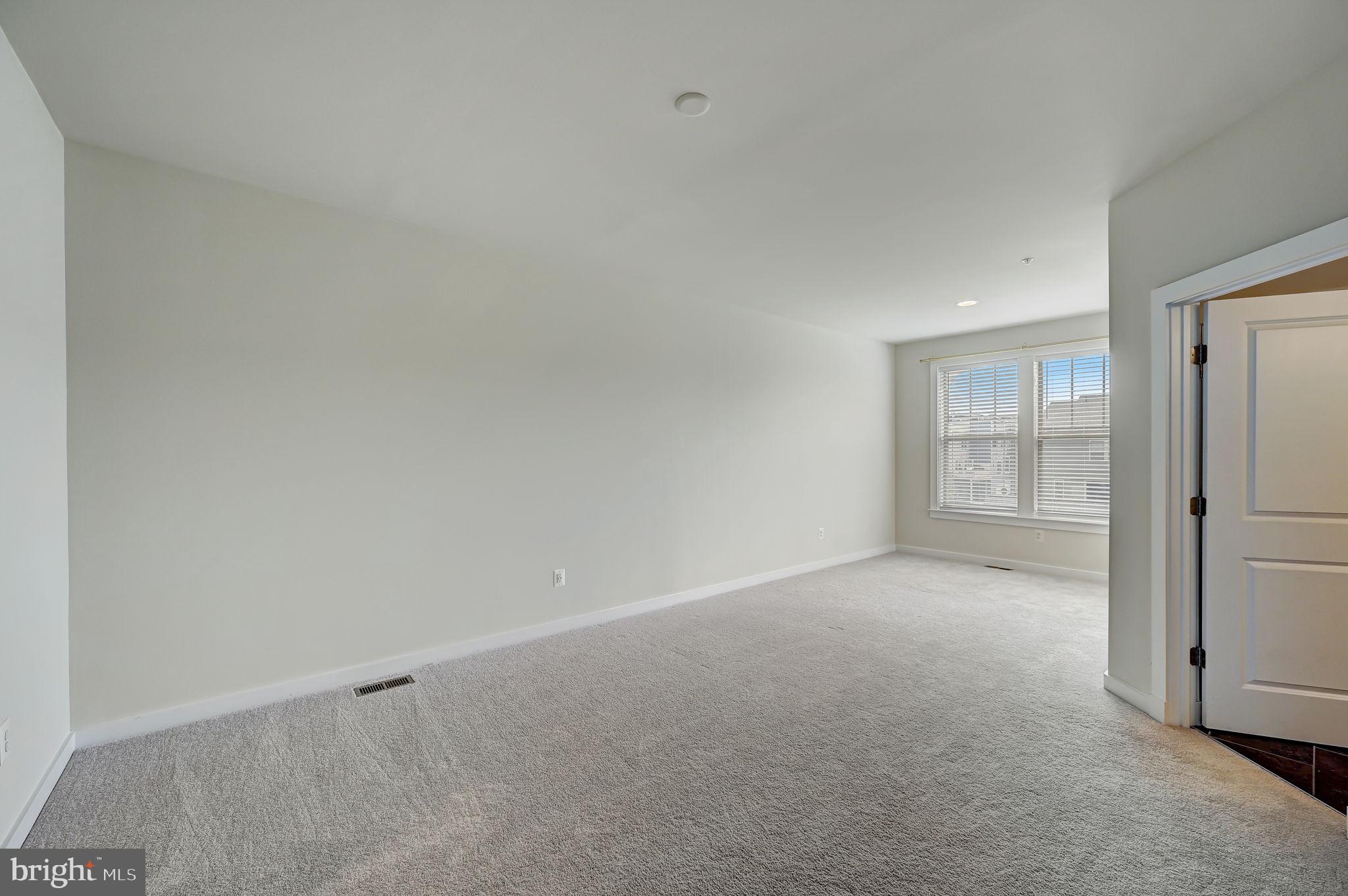 STONE BARN VILLAGE - Residential Lease