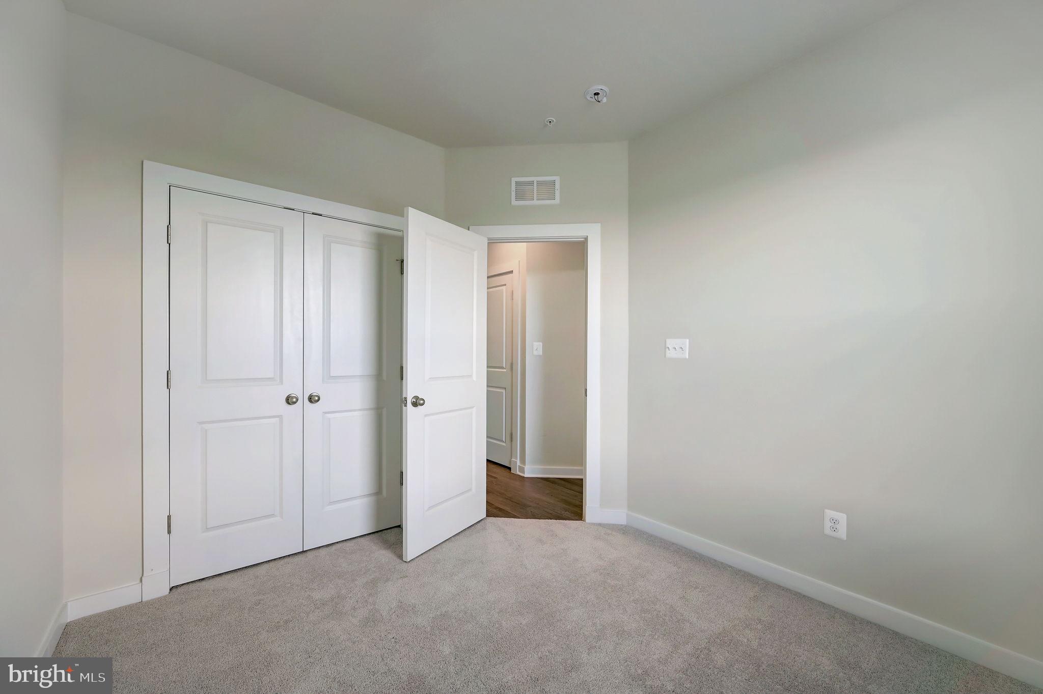 STONE BARN VILLAGE - Residential Lease