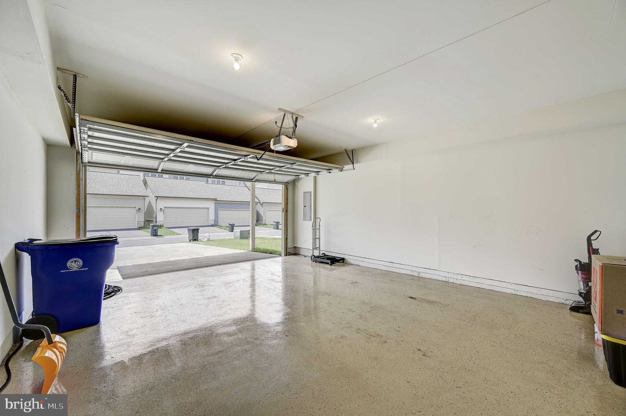 STONE BARN VILLAGE - Residential Lease