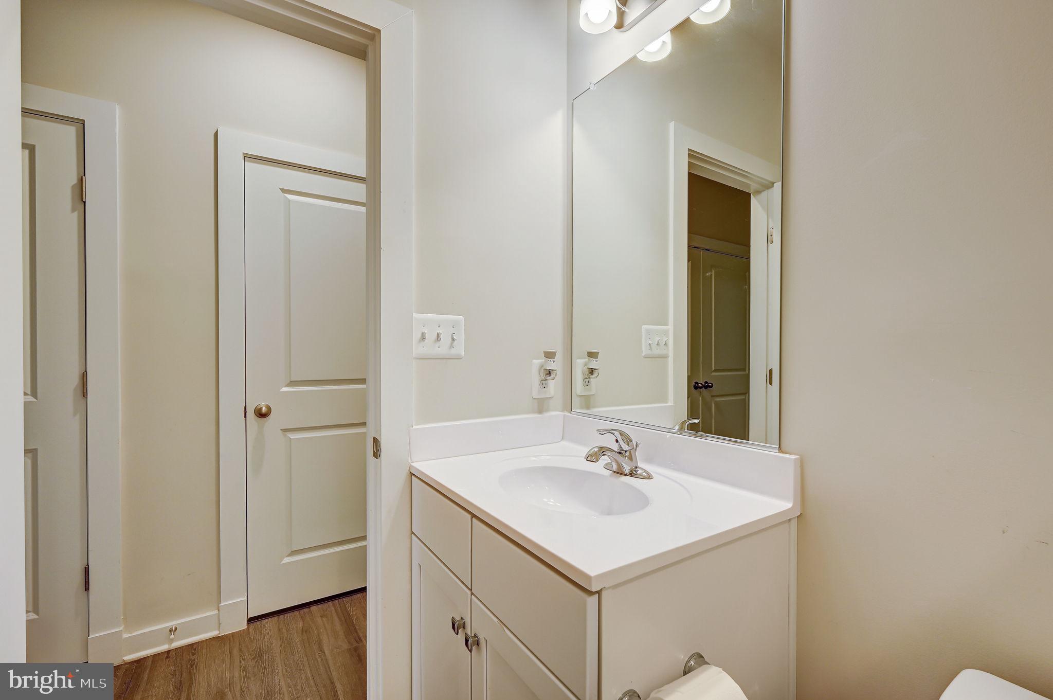 STONE BARN VILLAGE - Residential Lease