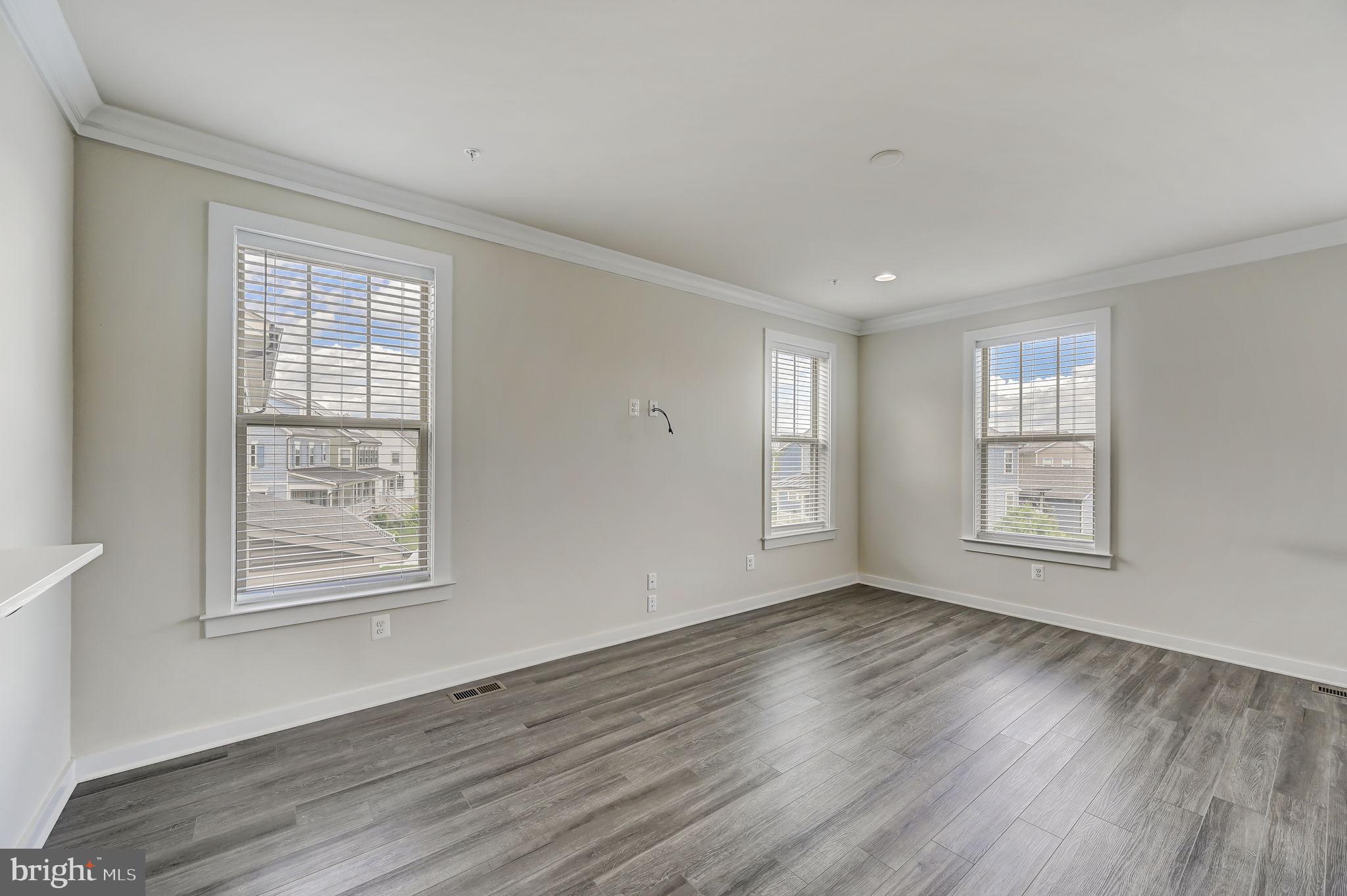 STONE BARN VILLAGE - Residential Lease