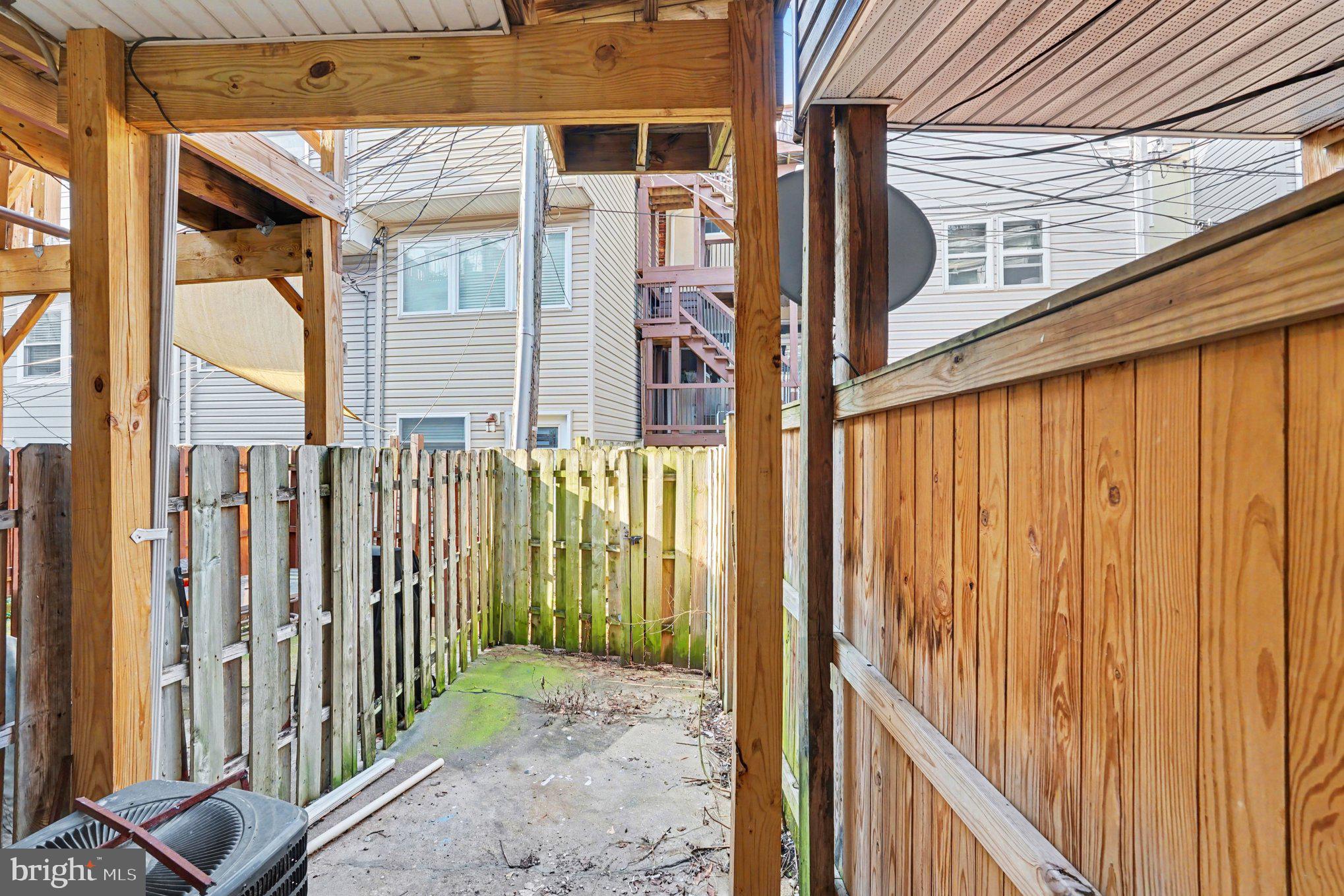 FEDERAL HILL HISTORIC DISTRICT - Residential