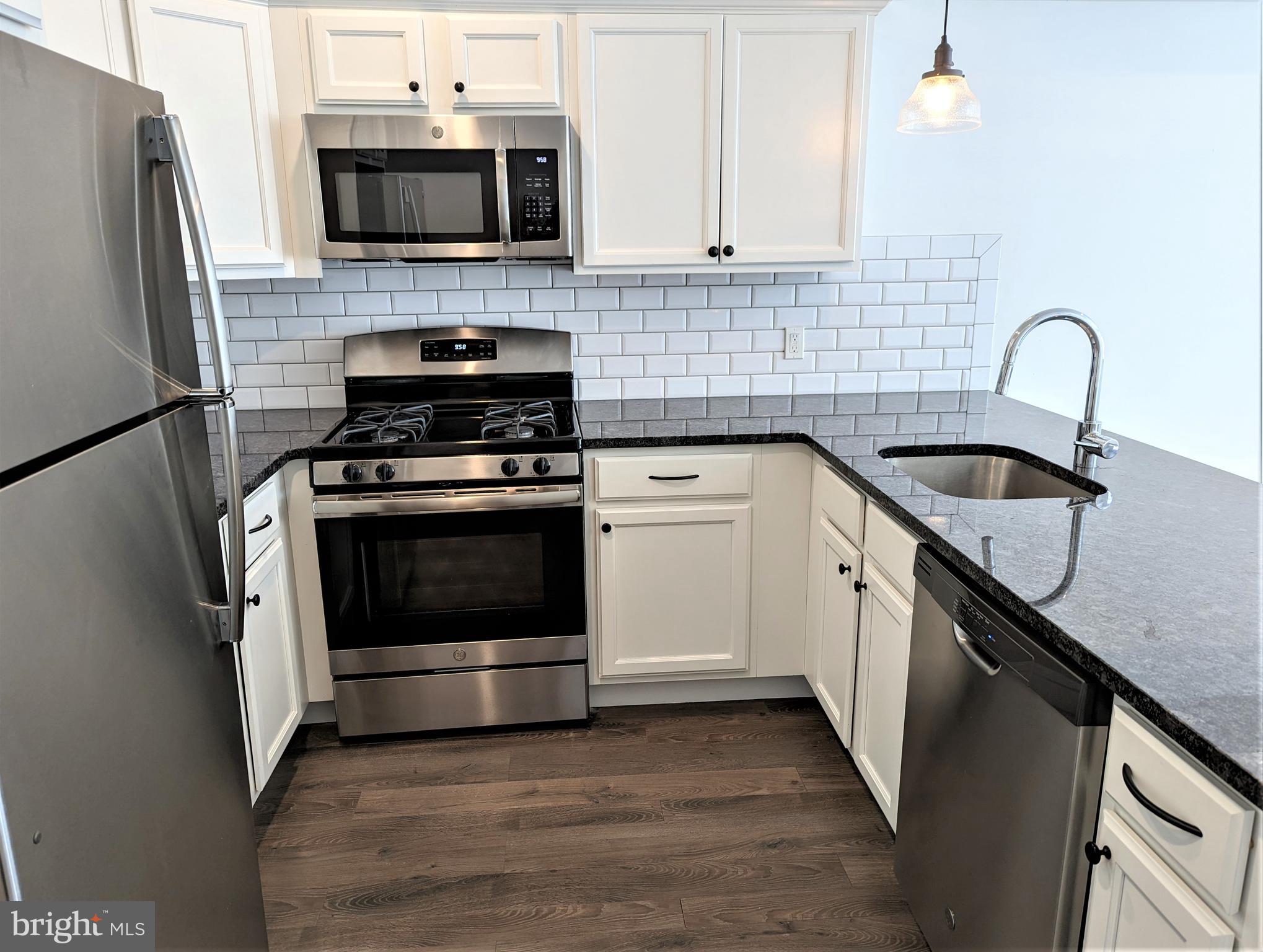 6615 RIDGE AVENUE 201