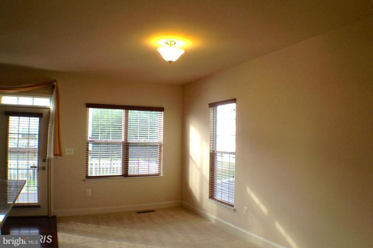 RIVER OAKS - Residential