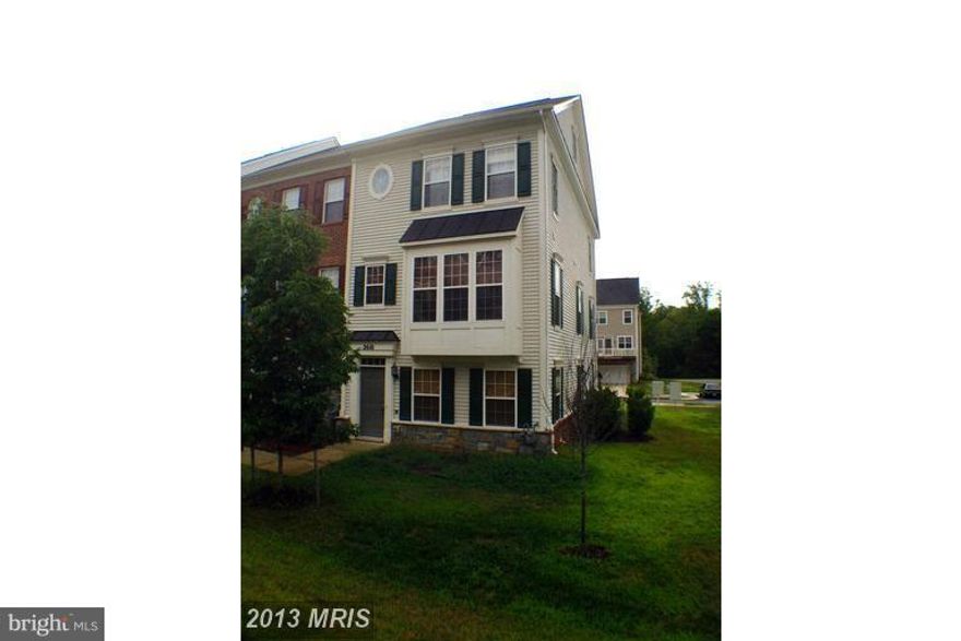 Gorgeous oversized end-unit townhouse with 2 car garage, trex deck. Granite countertops, hardwoods in kitchen, open floor plan with lots of natural light, crown molding, 2 gas fireplaces. Close to commuter lot, I95/RT1/RT234, VRE Train station, shopping, restaurants, tot lots,close to Quantico and Belvoir. Updates photos coming!