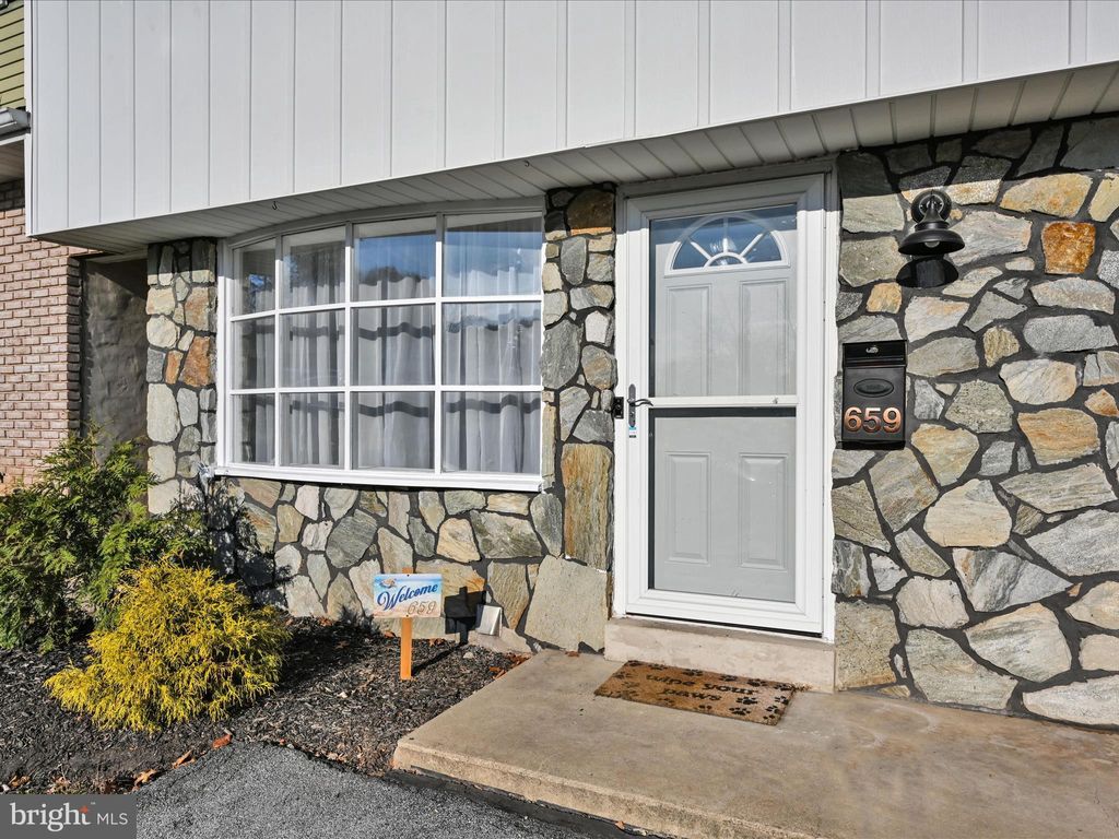 Photo of 659 N Lime Street, ELIZABETHTOWN, PA 17022 (MLS # PALA2060730)